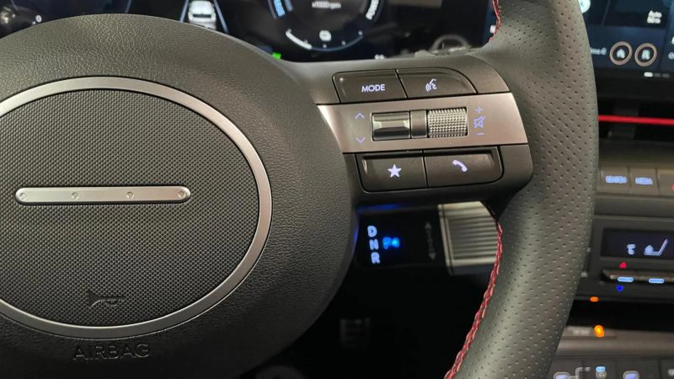 HYUNDAI KONA EV 150KW 65KWH N LINE - Foto 20