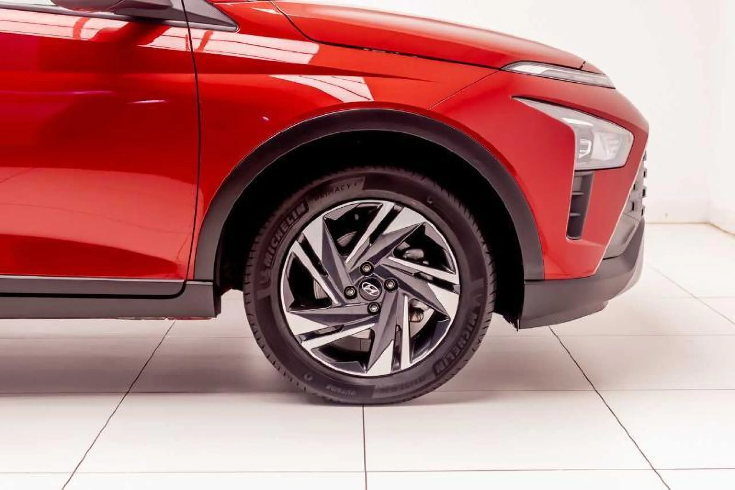 HYUNDAI BAYON 1.0 TGDI 74KW (100CV) 48V XLS - Foto 7