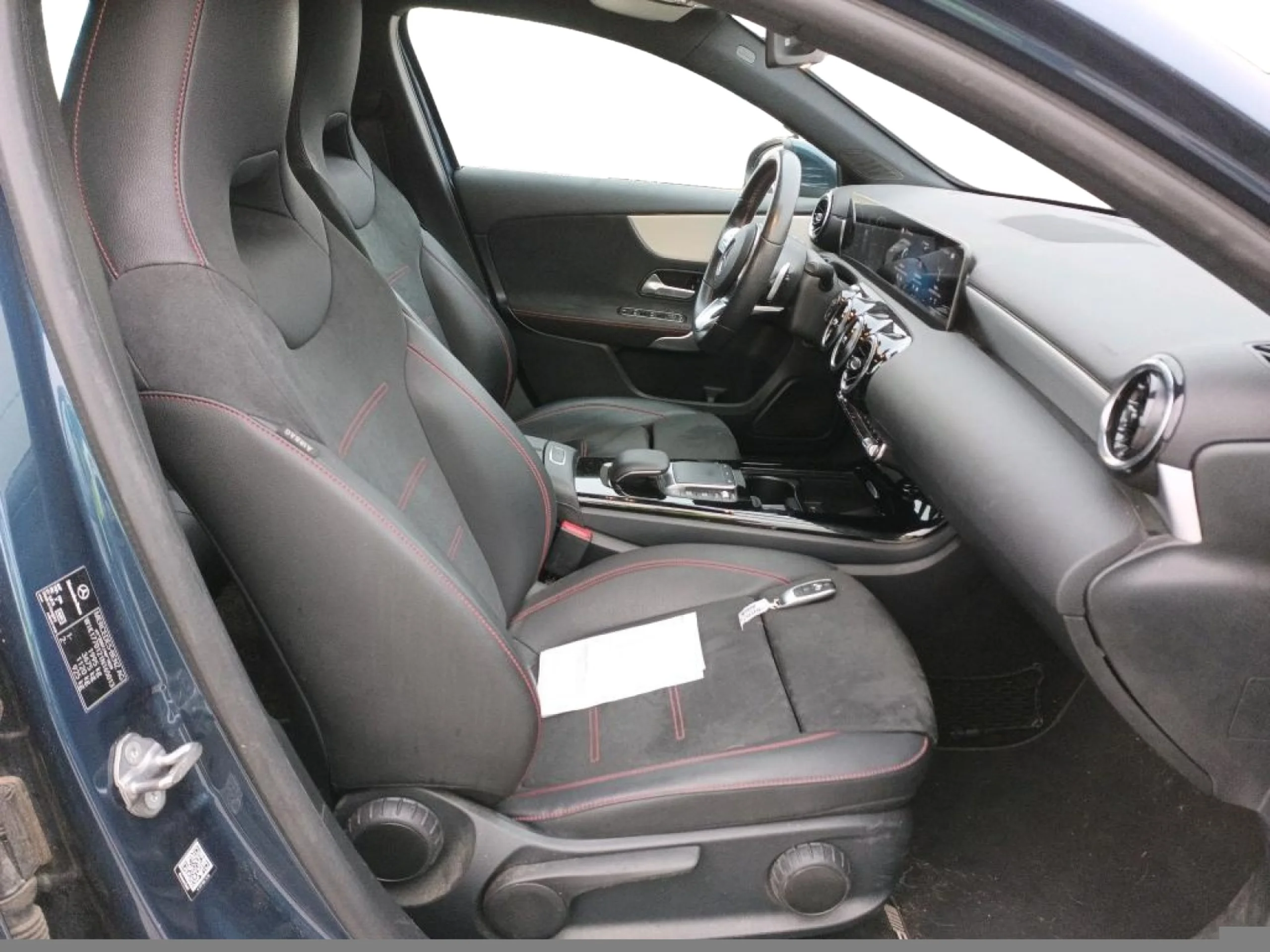 MERCEDES-BENZ CLASE A A 200 D - Foto 4