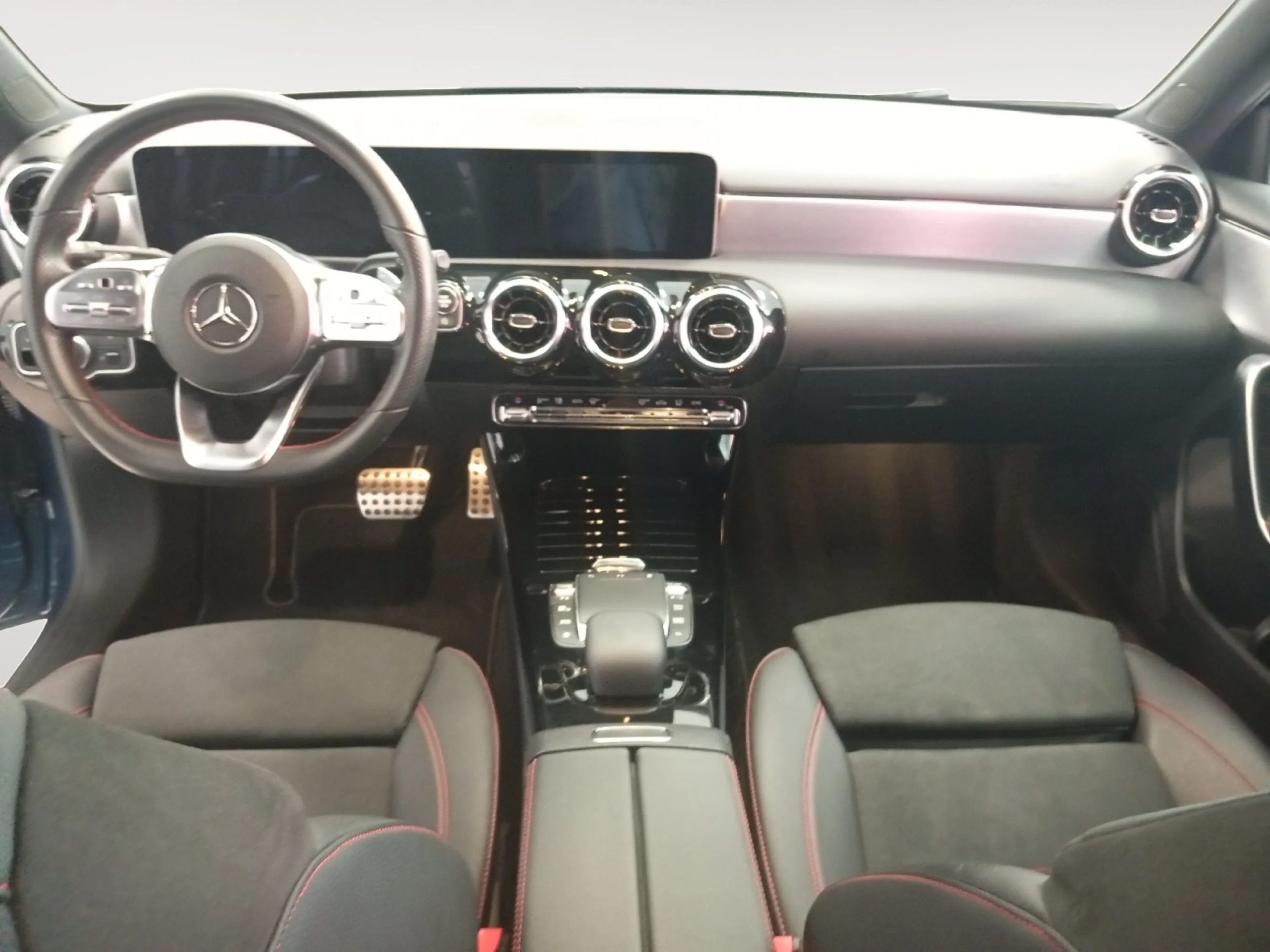 MERCEDES-BENZ CLASE A A 200 D - Foto 4