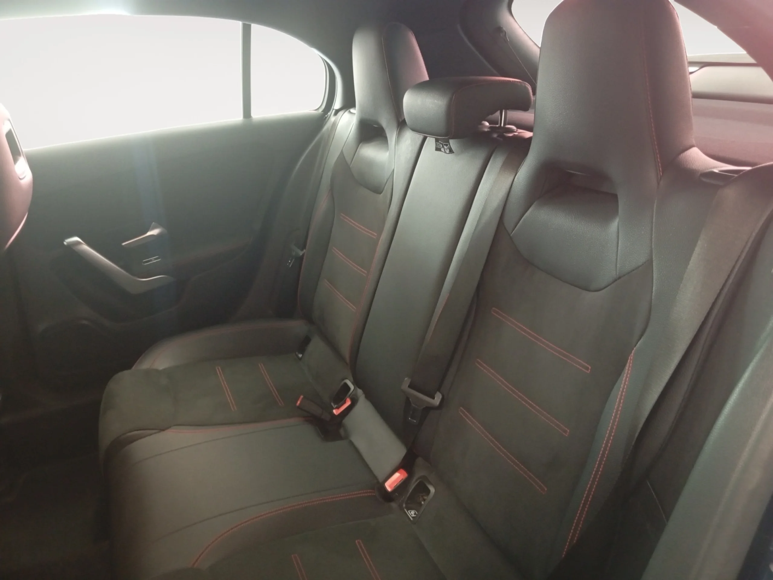 MERCEDES-BENZ CLASE A A 200 D - Foto 6