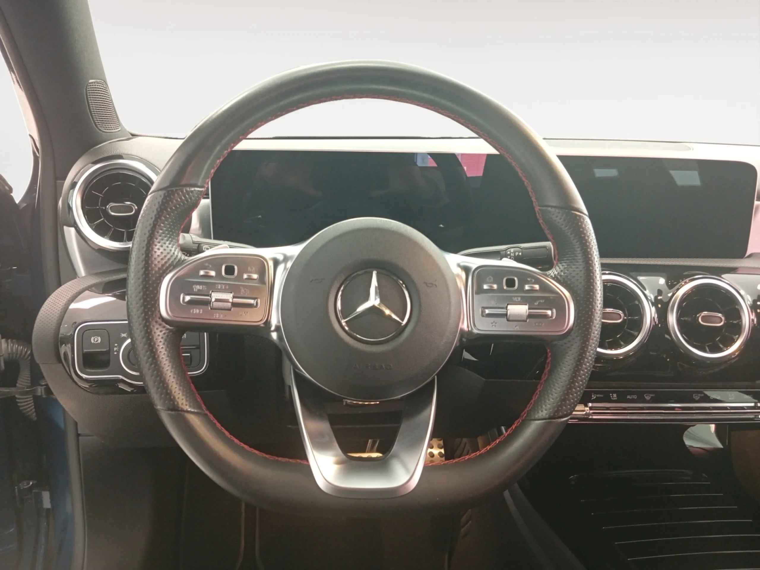 MERCEDES-BENZ CLASE A A 200 D - Foto 11