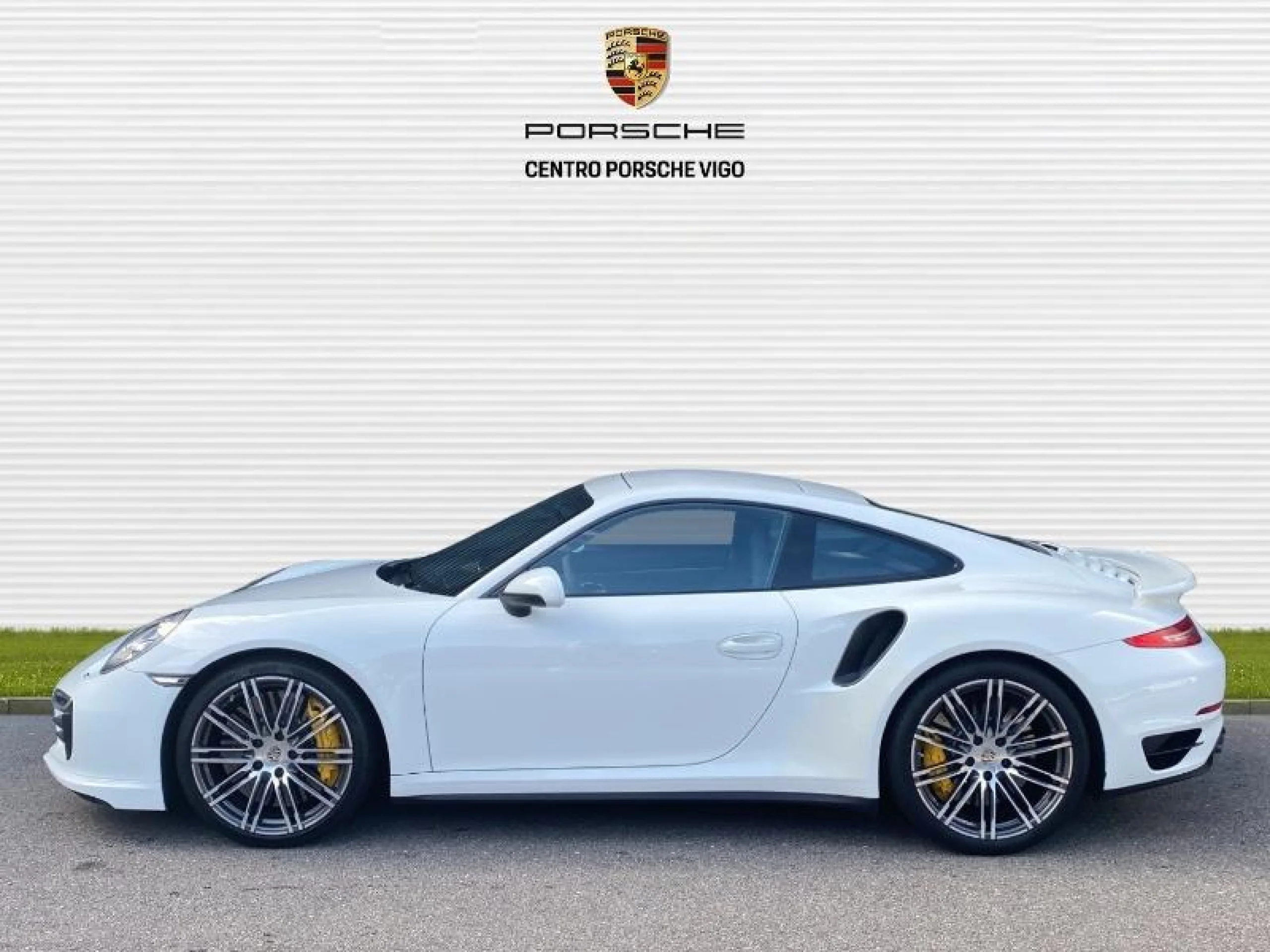 PORSCHE 911 TURBO S COUPÉ - Foto 2