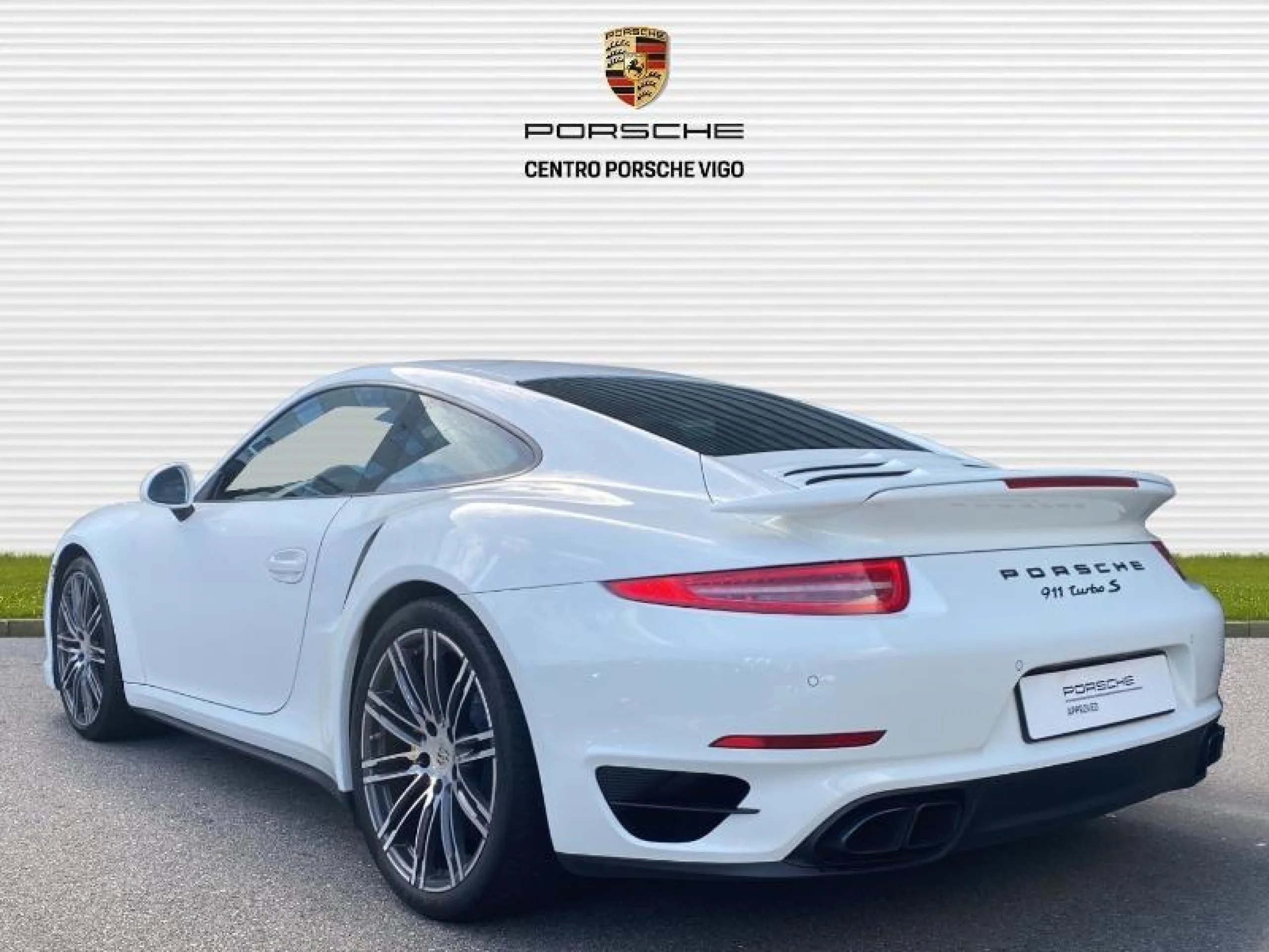 PORSCHE 911 TURBO S COUPÉ - Foto 3