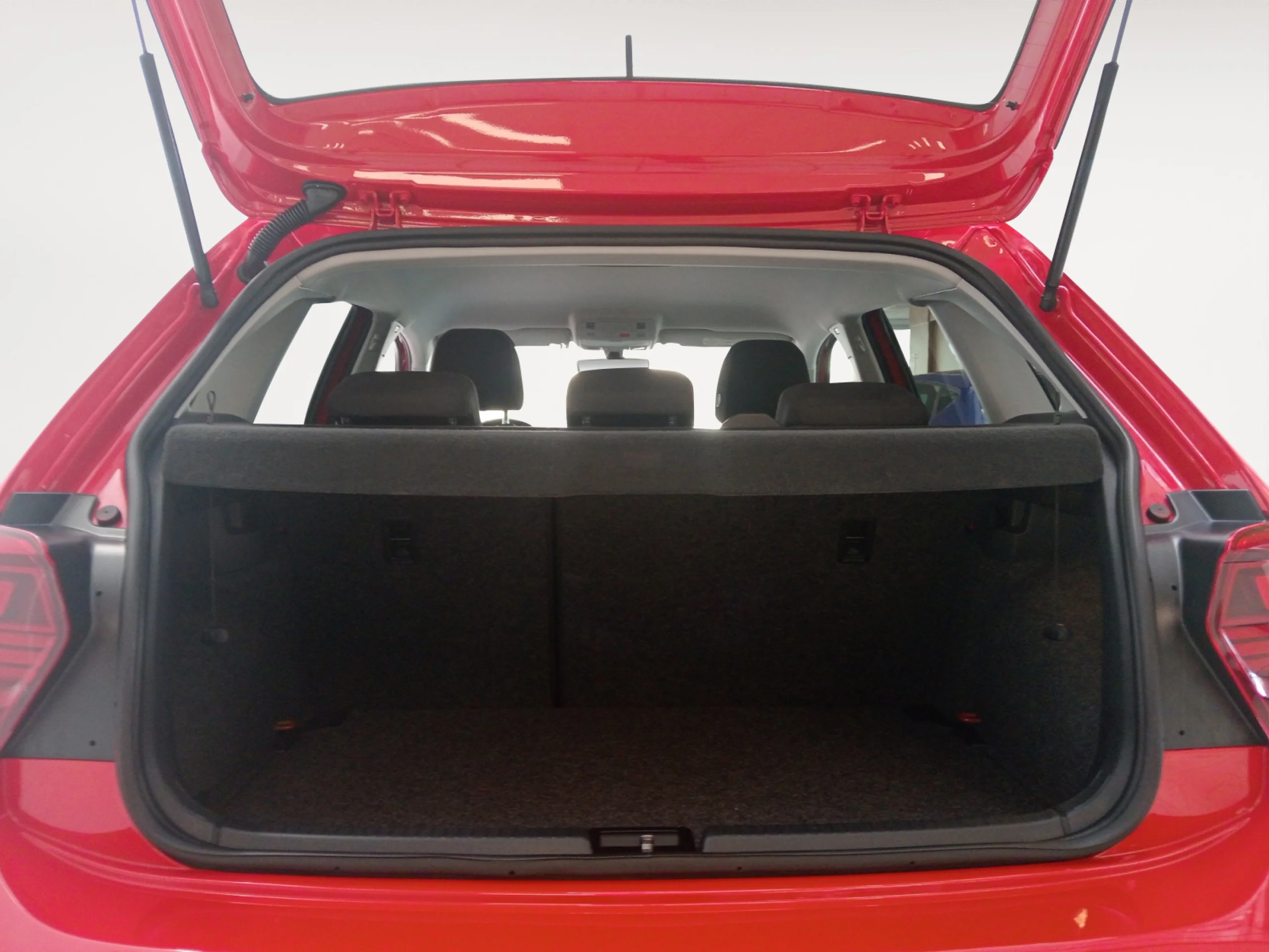 VOLKSWAGEN POLO SPORT 1.0 TSI 70KW (95CV) - Foto 7