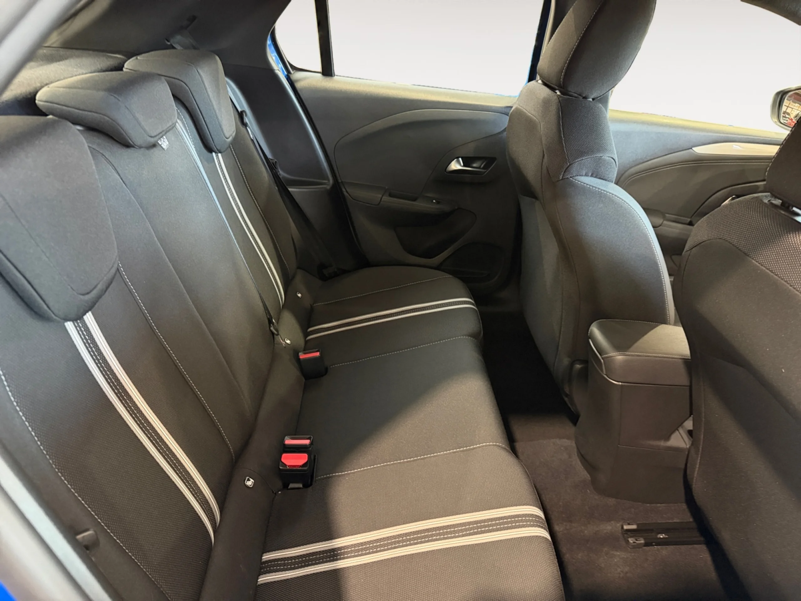 OPEL CORSA 1.2T XHL 74KW (100CV) GS - Foto 6