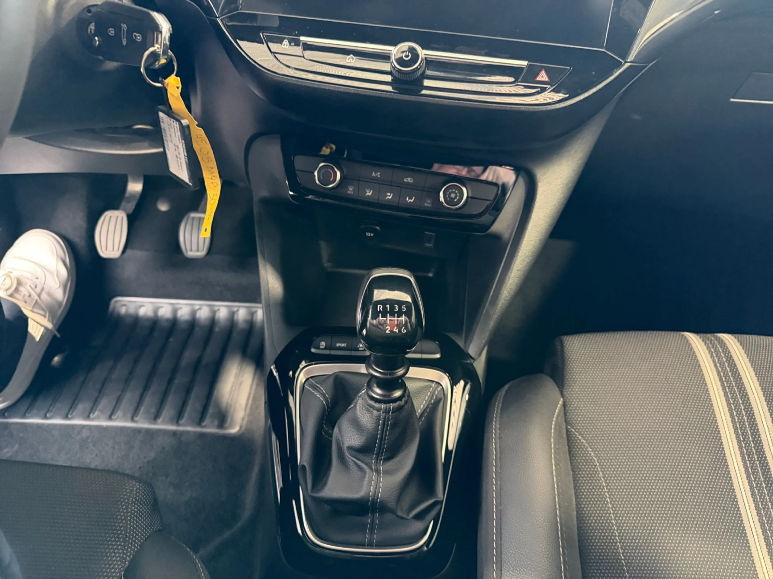 OPEL CORSA 1.2T XHL 74KW (100CV) GS - Foto 20