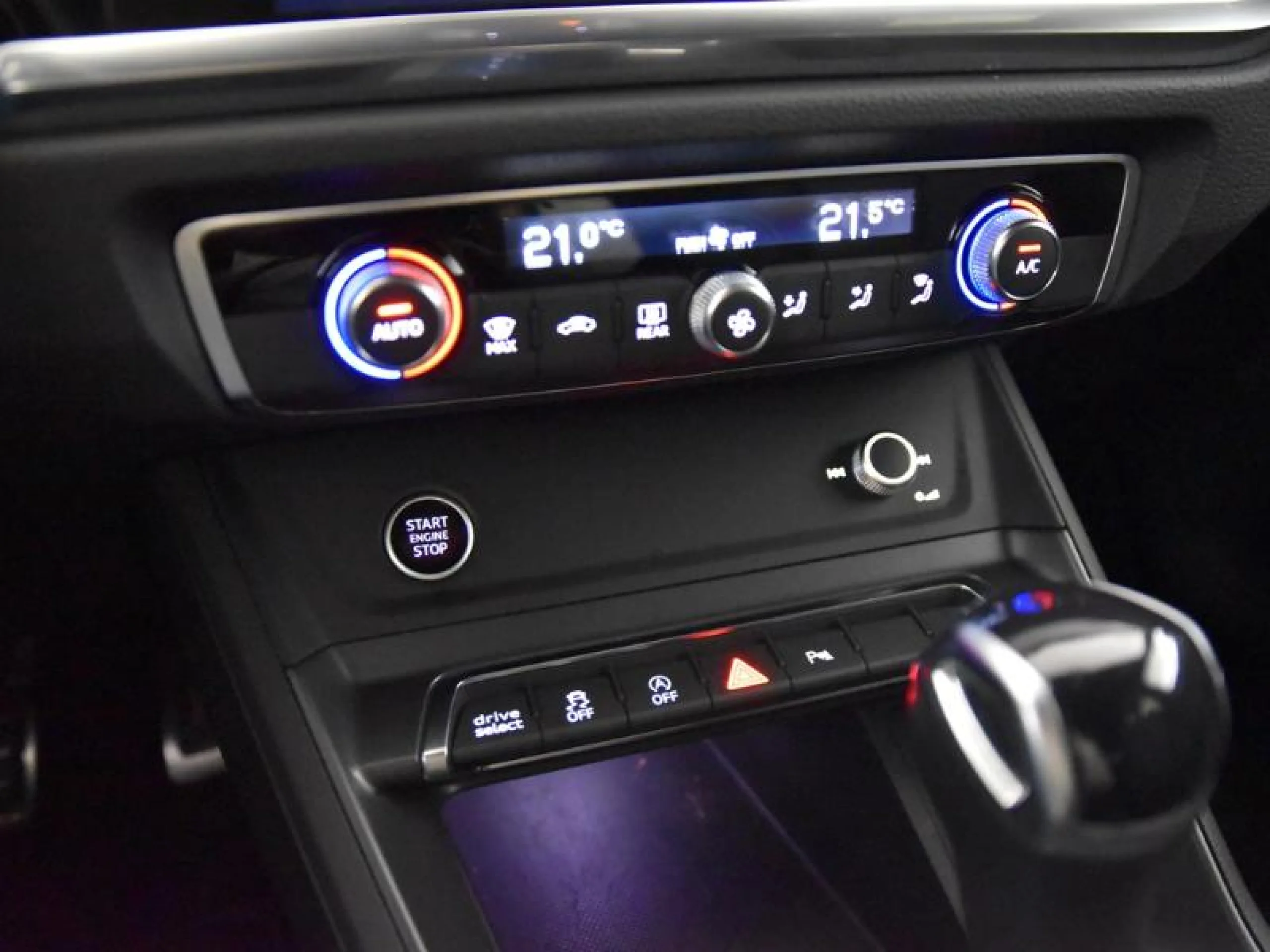 AUDI Q3 SPORTBACK BLACK LINE 35 TDI 110KW (150CV) S TRONIC - Foto 12