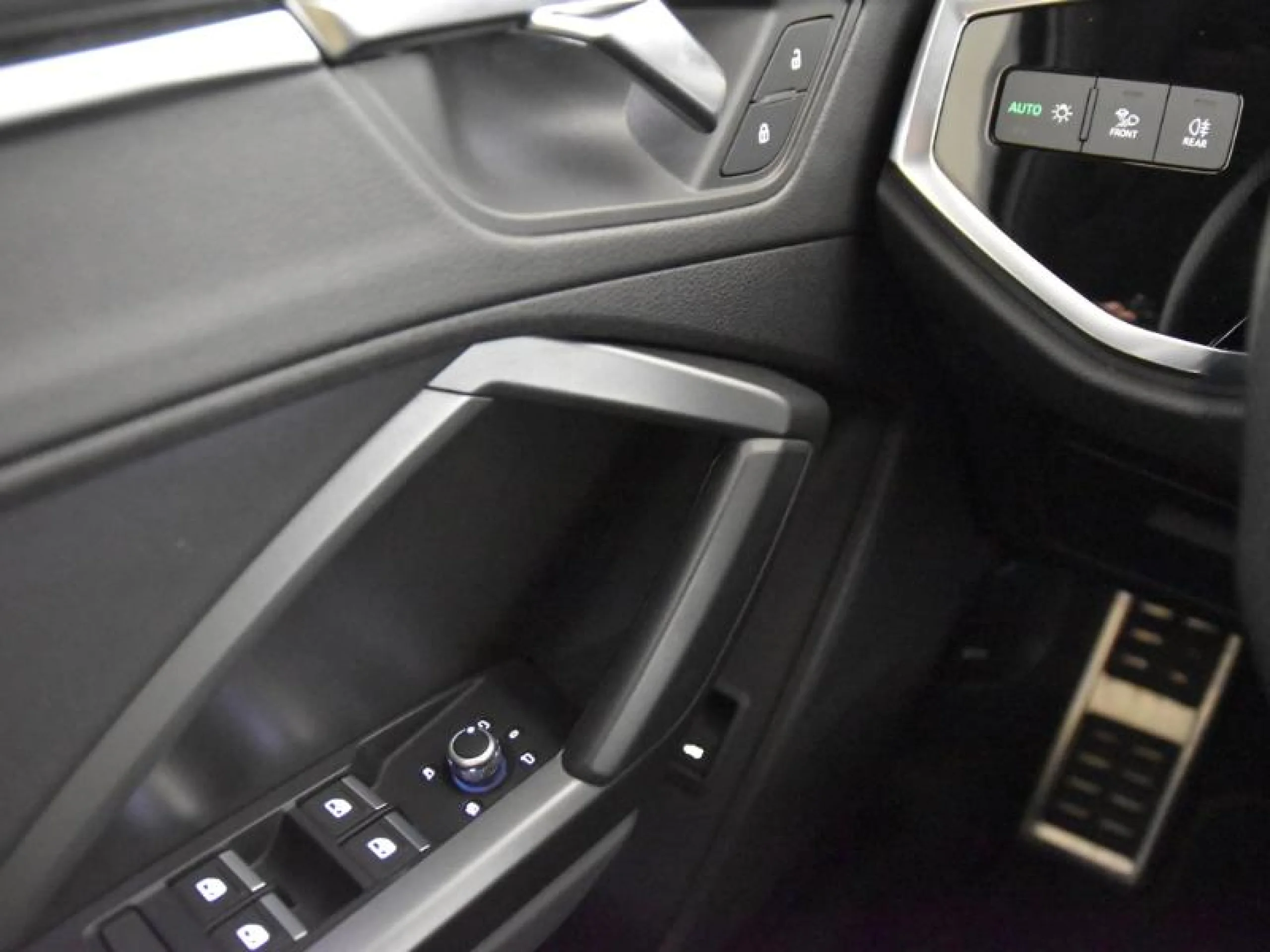 AUDI Q3 SPORTBACK BLACK LINE 35 TDI 110KW (150CV) S TRONIC - Foto 18