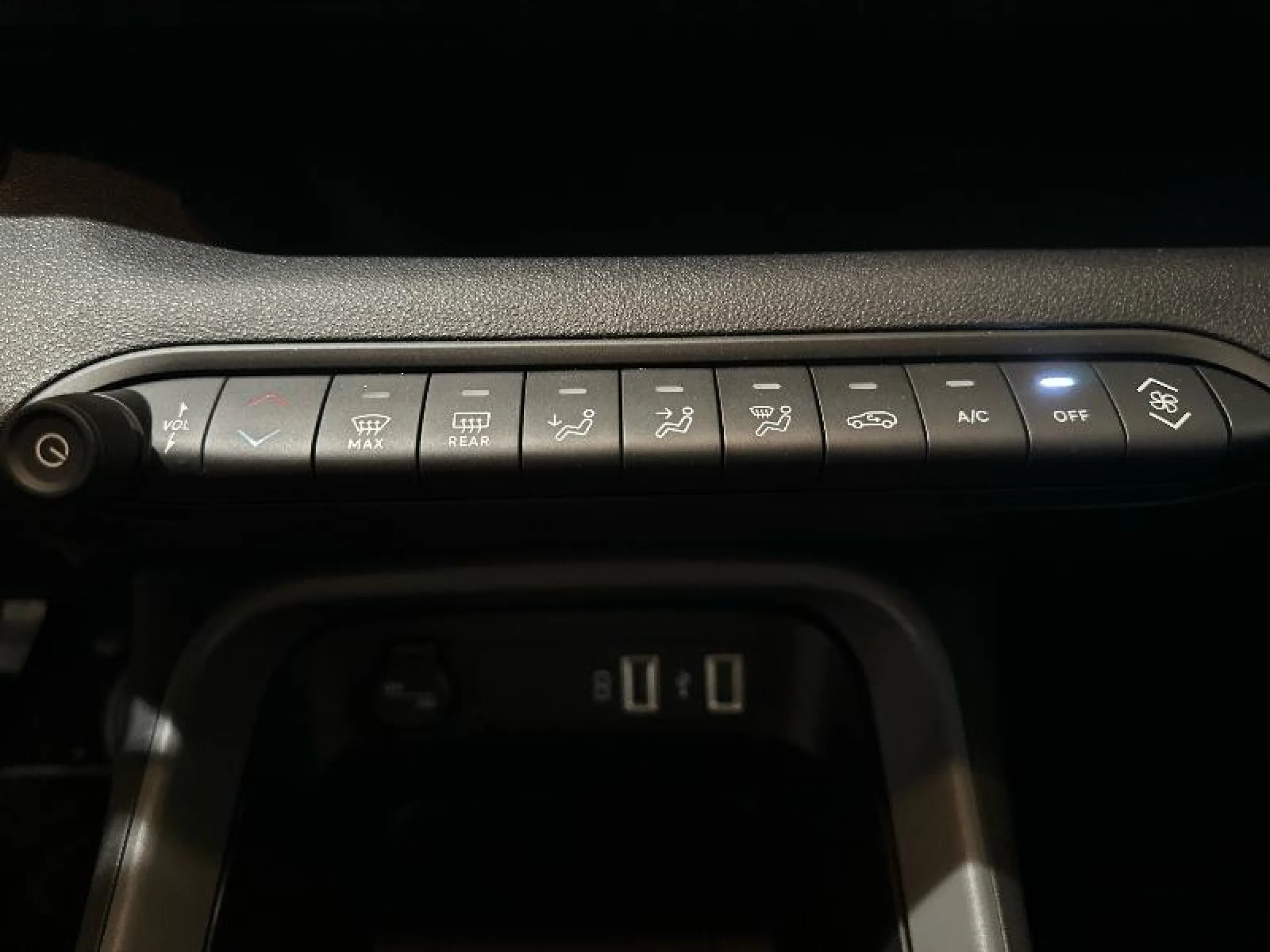 JEEP AVENGER AVENGER ICE MY25 JEEP AVENGER LONGITUDE GASOLINA - Foto 8