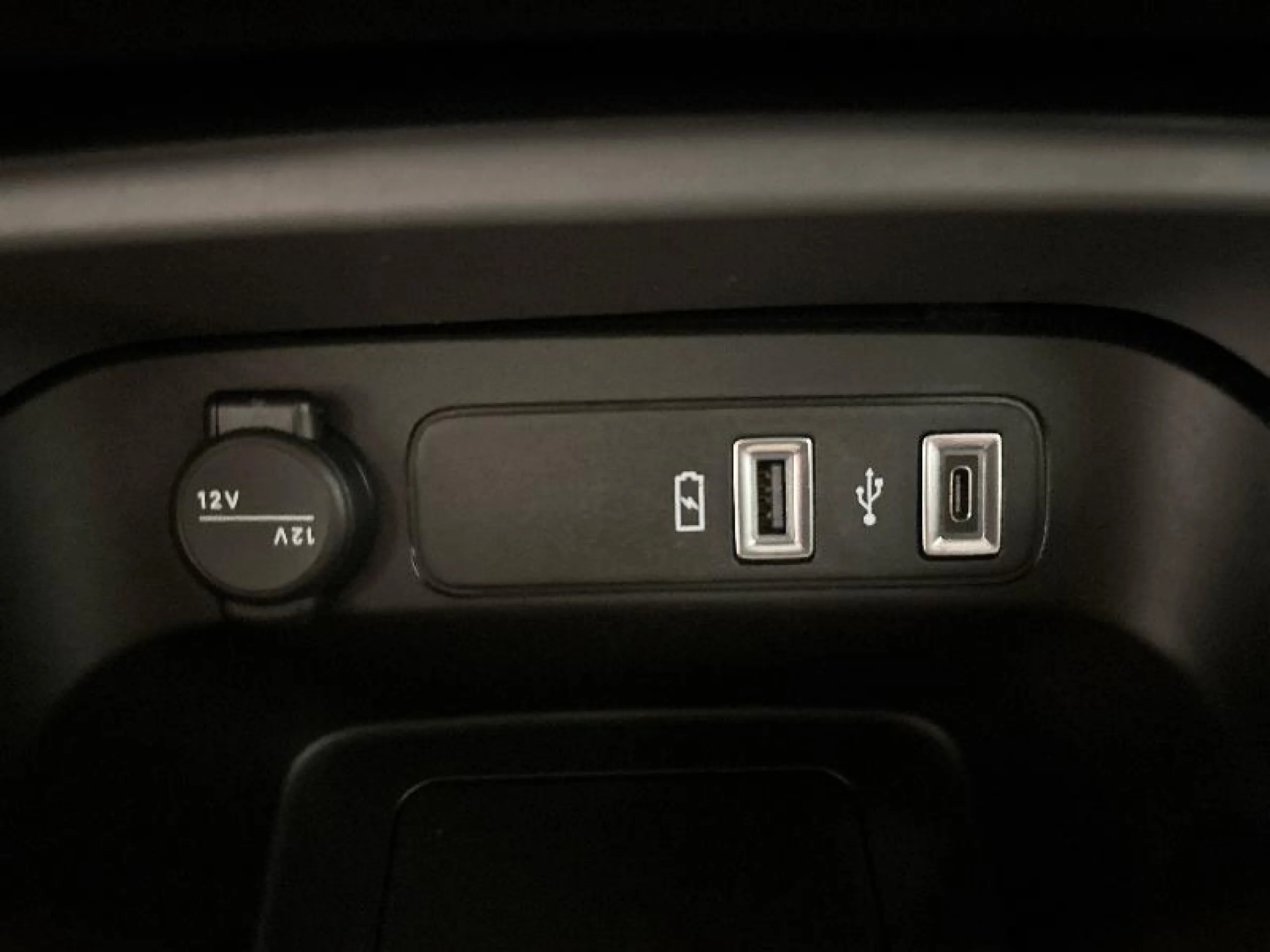 JEEP AVENGER AVENGER ICE MY25 JEEP AVENGER LONGITUDE GASOLINA - Foto 9