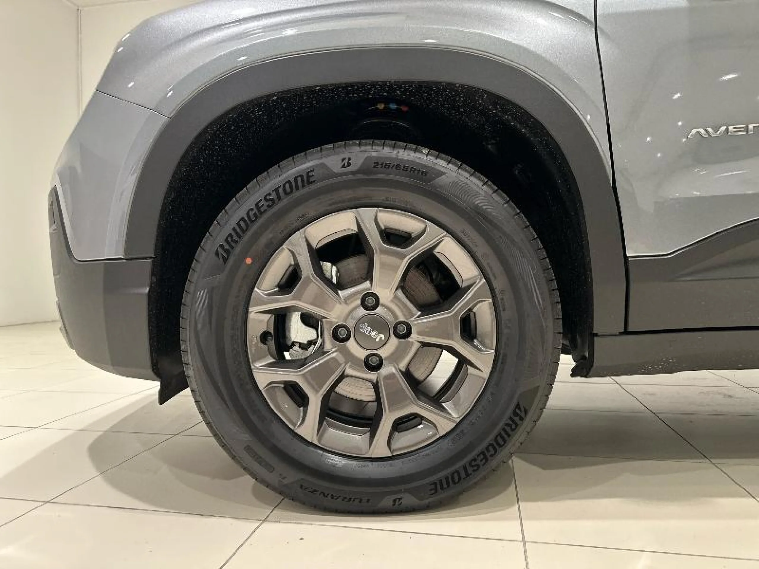 JEEP AVENGER AVENGER ICE MY25 JEEP AVENGER LONGITUDE GASOLINA - Foto 12