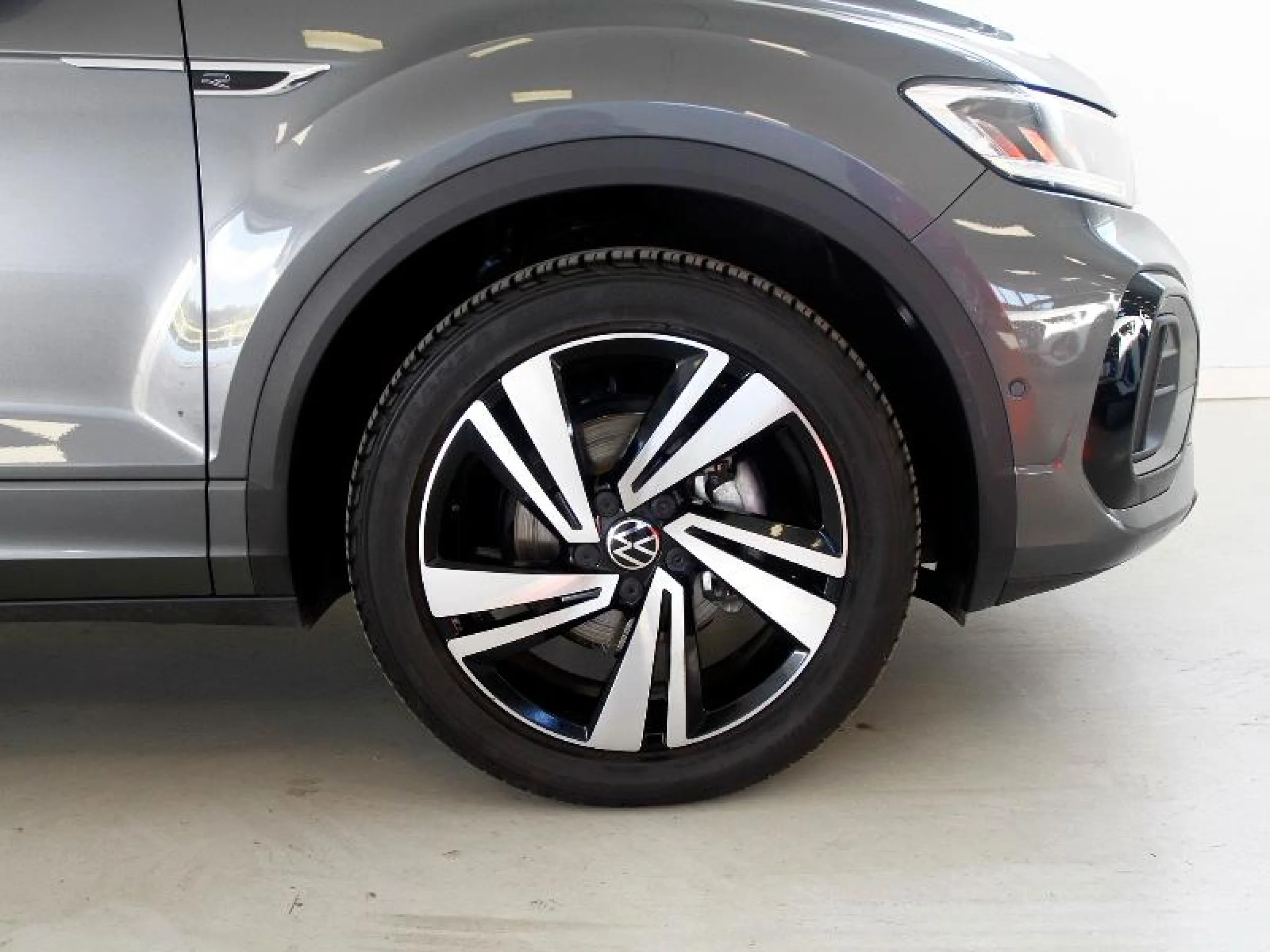VOLKSWAGEN T ROC R LINE 1.5 TSI 110KW (150CV) - Foto 17