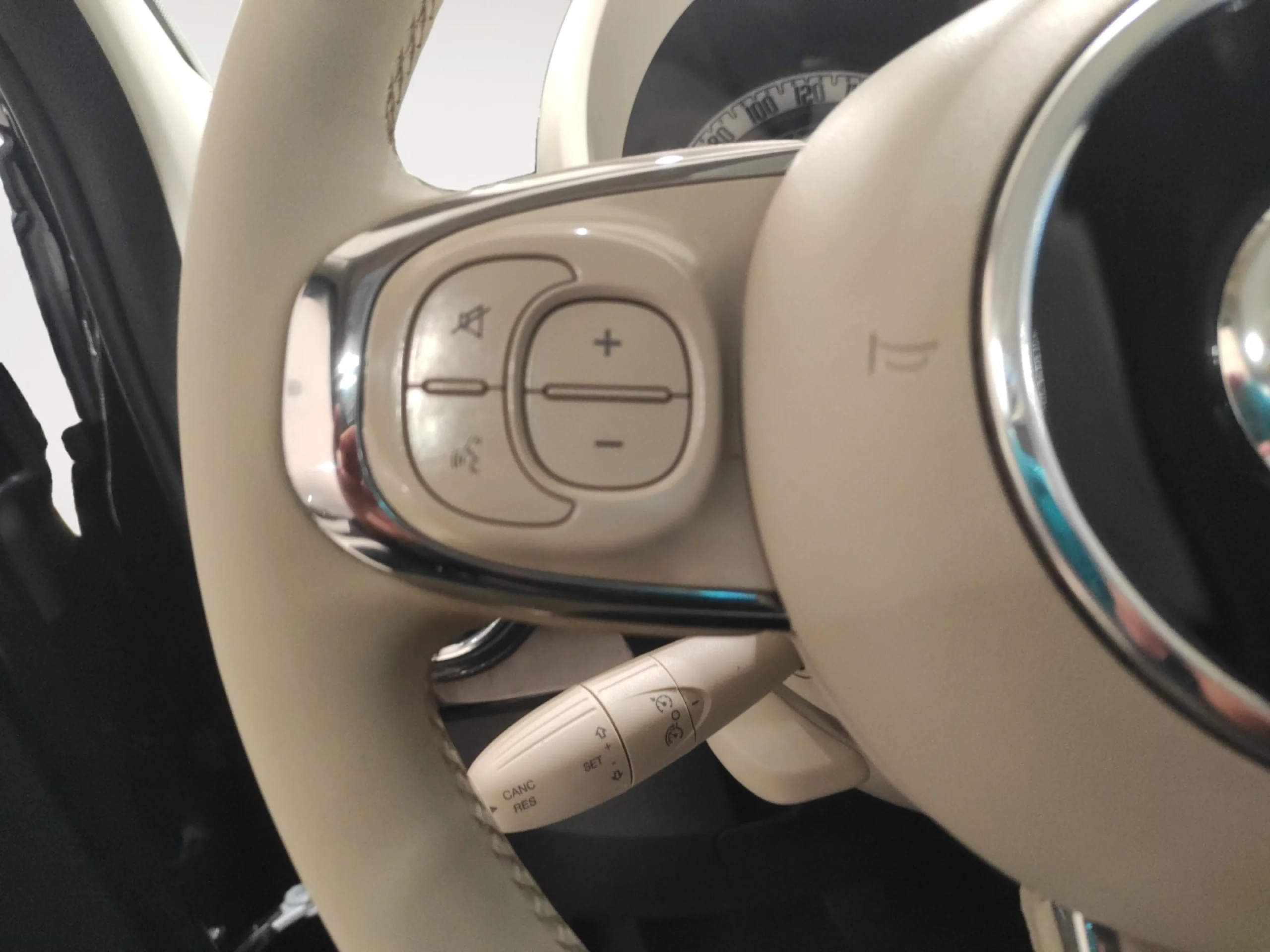 FIAT 500 DOLCEVITA 1.0 HYBRID 51KW (70 CV) - Foto 11