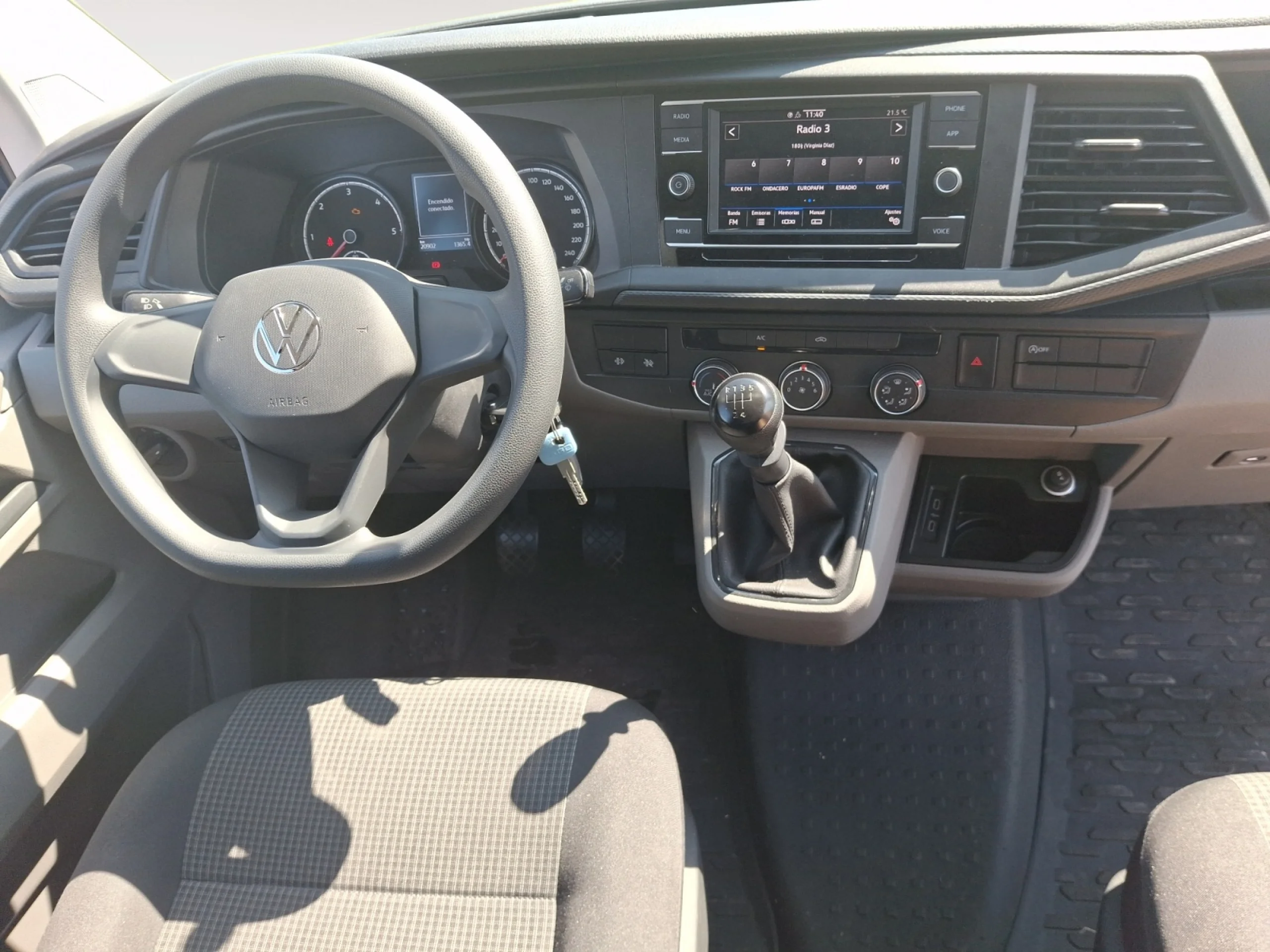 VW COMERCIALES Transporter TRANSPORTER 6.1  FURG N DEEP BLUE BATALLA CORTA 2.0 TDI 81 KW (110 CV) 5 VEL. 2.800 - Foto 4