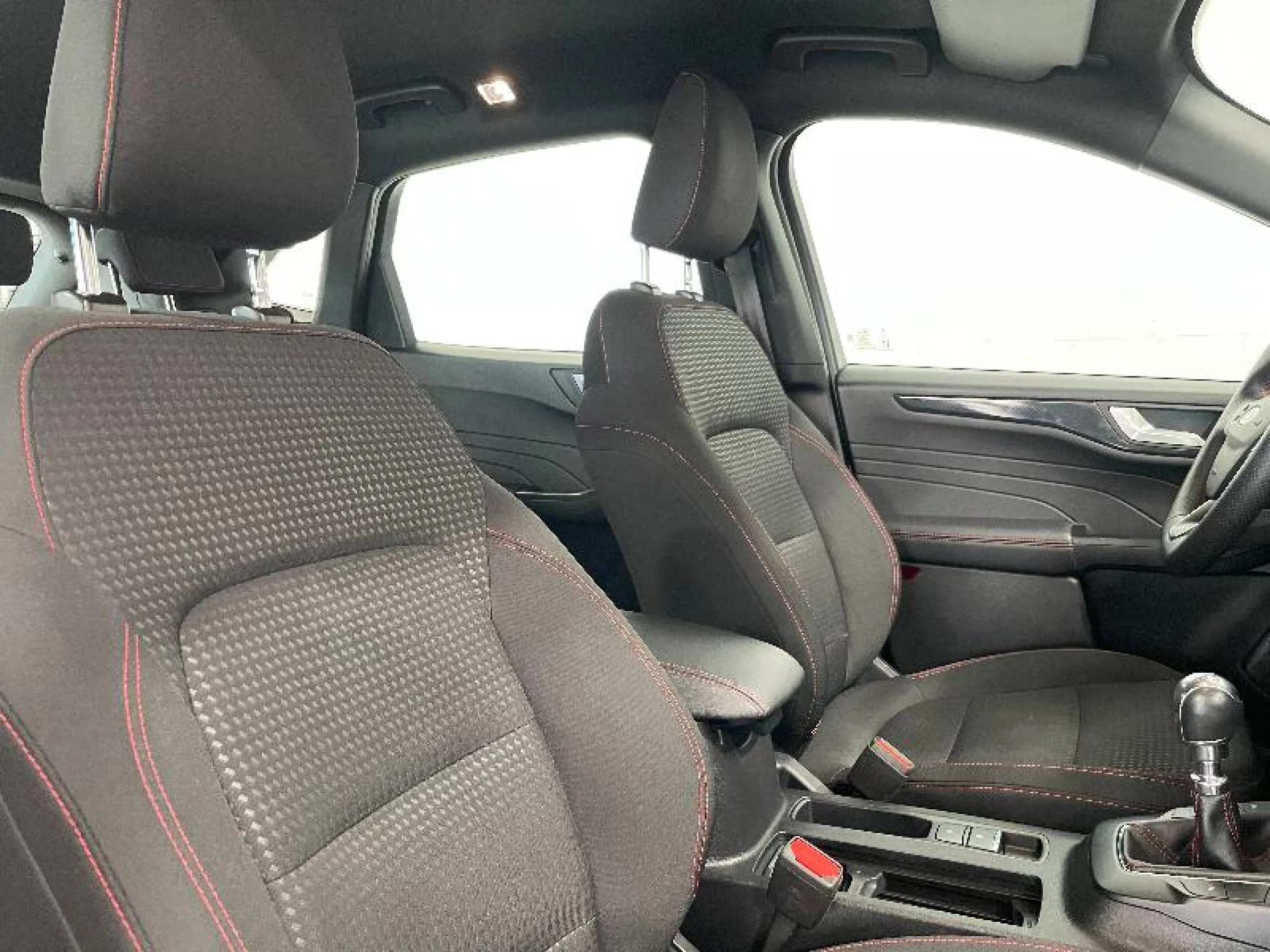 FORD KUGA ST LINE 1.5T ECOBOOST 110KW (150CV) - Foto 8