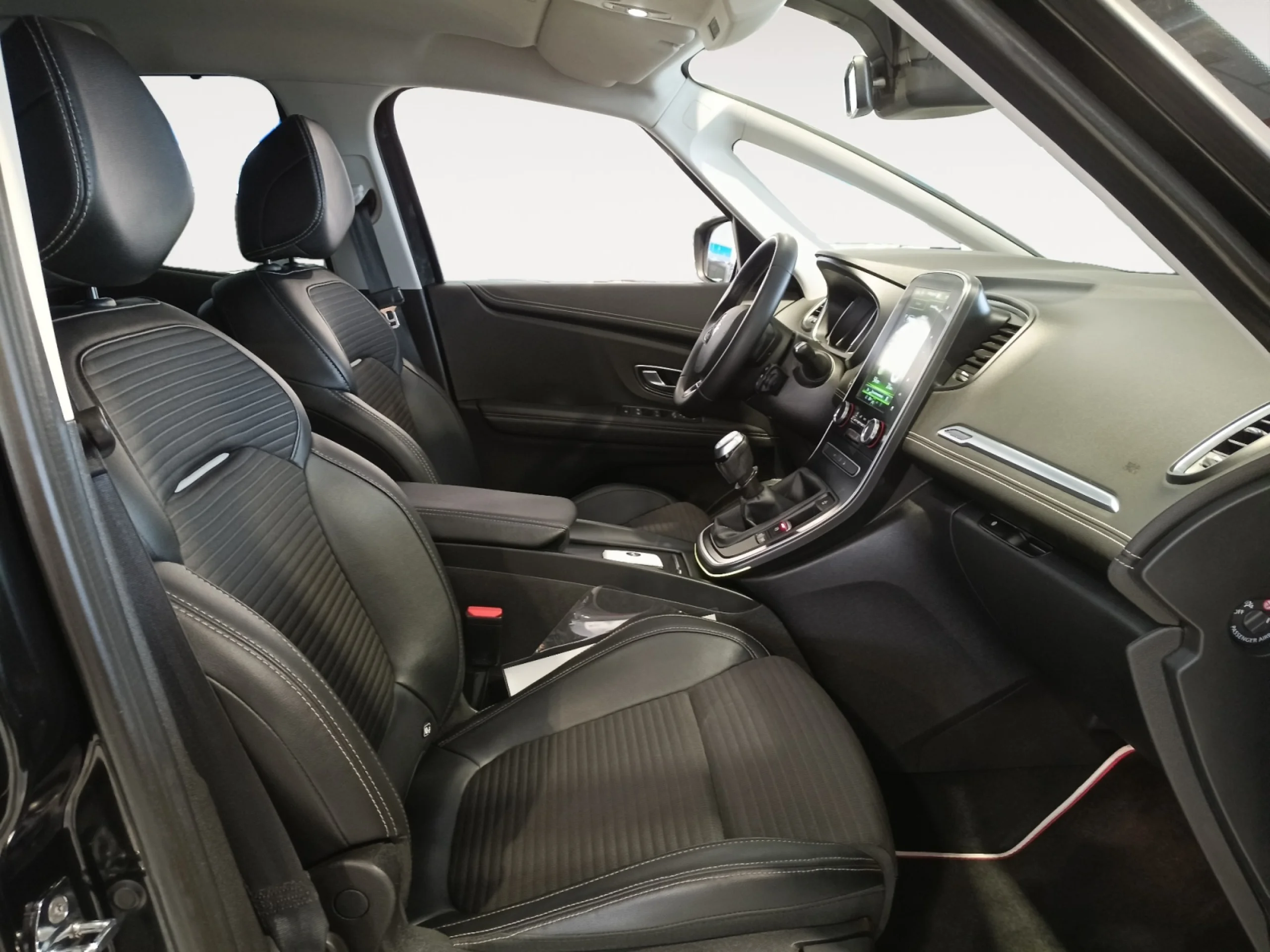 RENAULT GRAND SCENIC ZEN TCE 103 KW (140CV) GPF - Foto 5