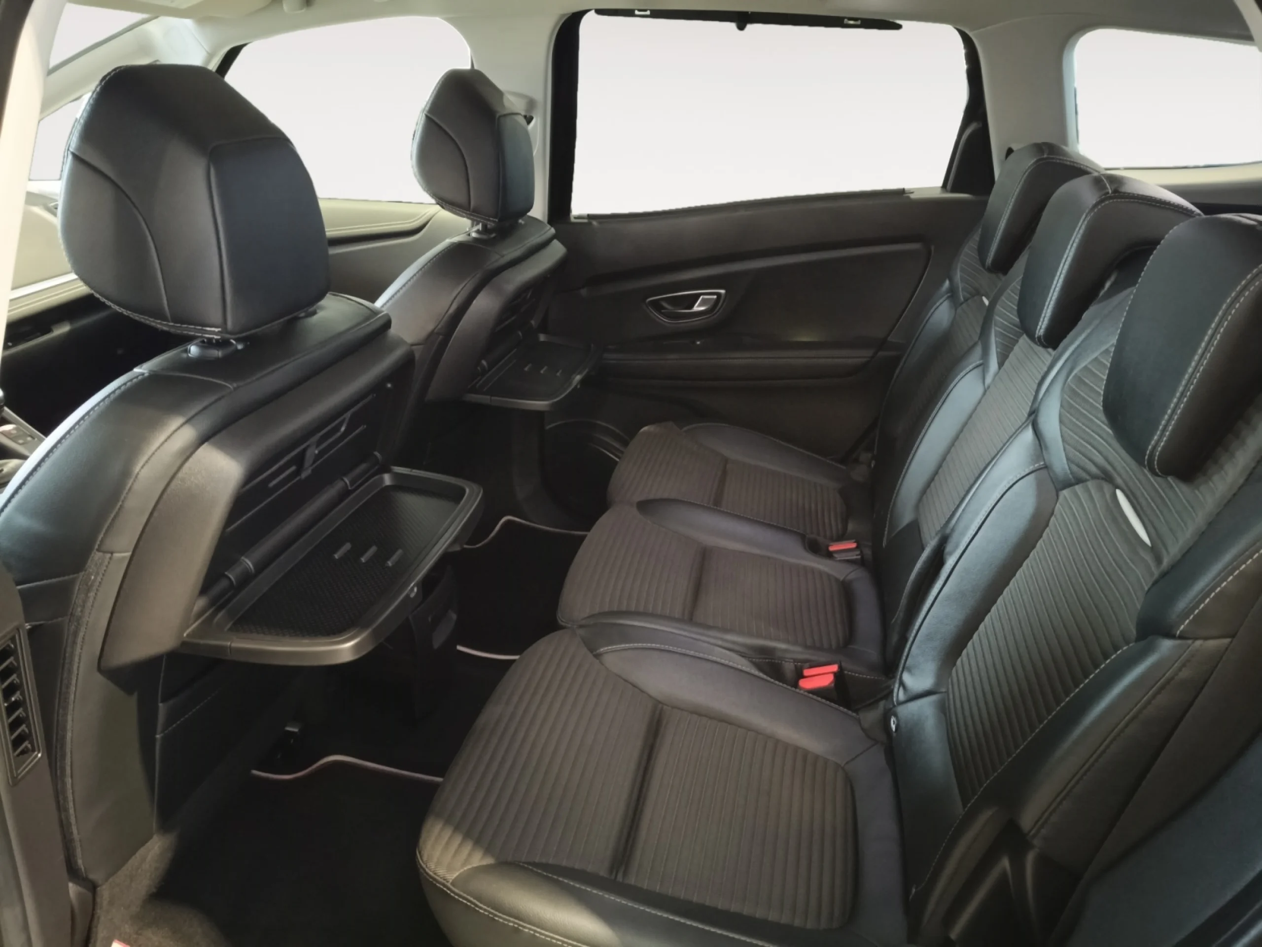 RENAULT GRAND SCENIC ZEN TCE 103 KW (140CV) GPF - Foto 6