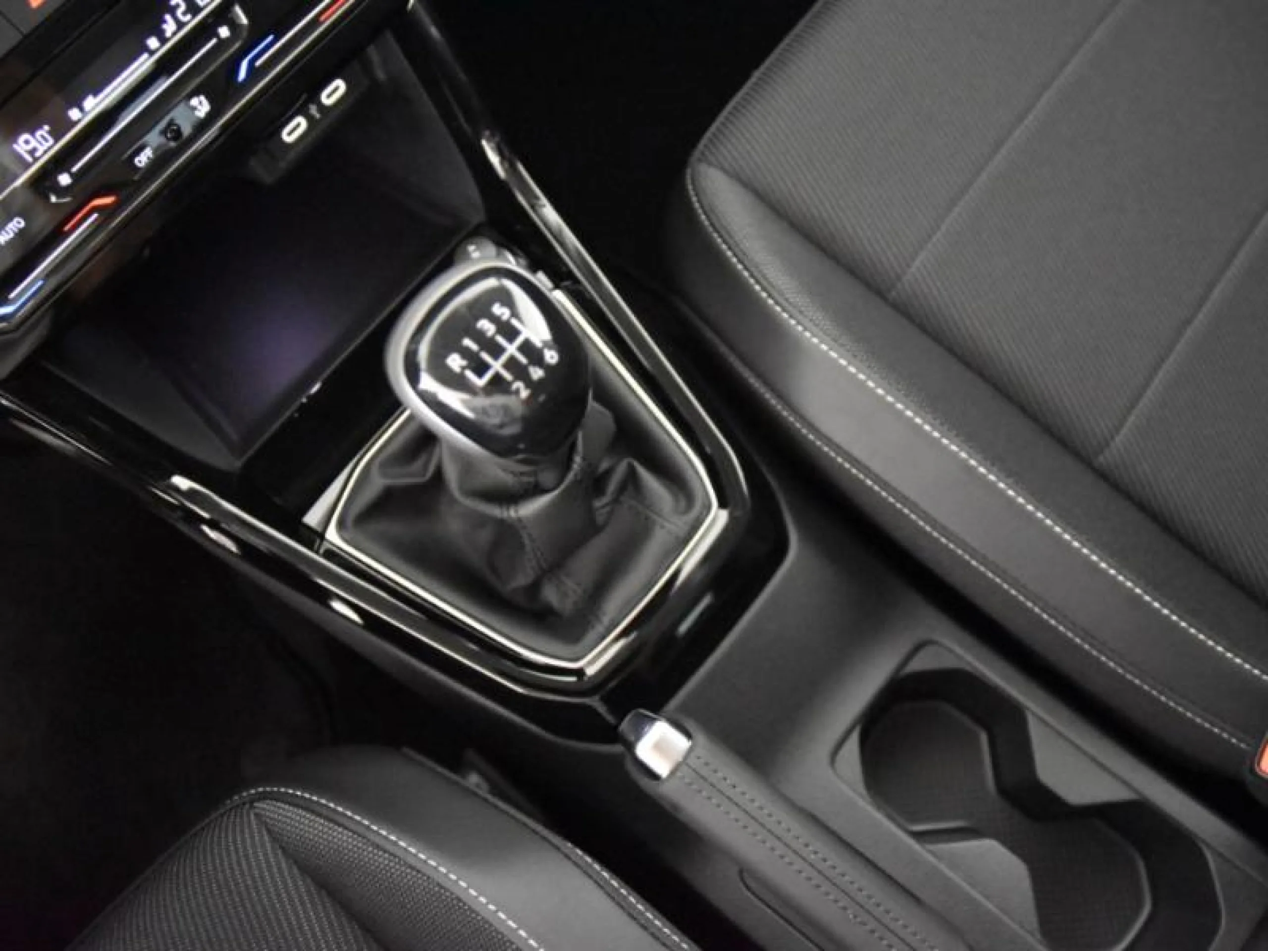 VOLKSWAGEN T CROSS SPORT 1.0 TSI 81KW (110CV) - Foto 10