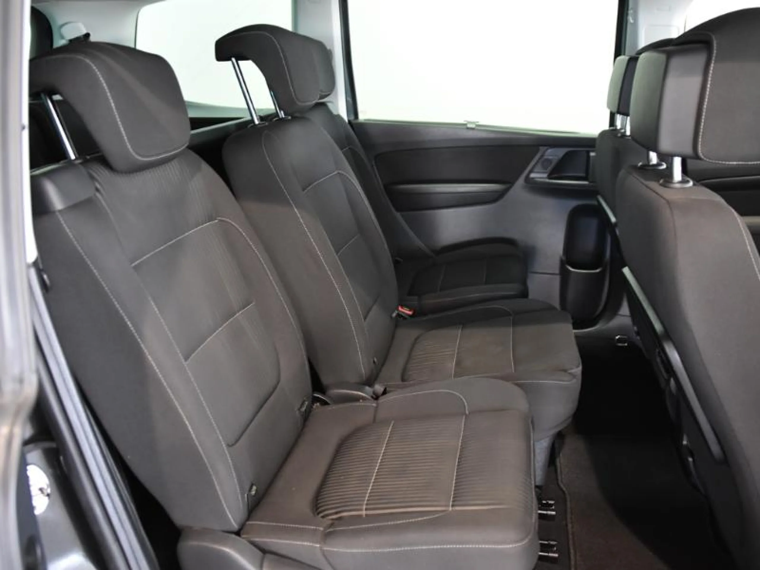 SEAT Alhambra 2.0 TDI 110KW (150CV) ECO S/S STYLE - Foto 6