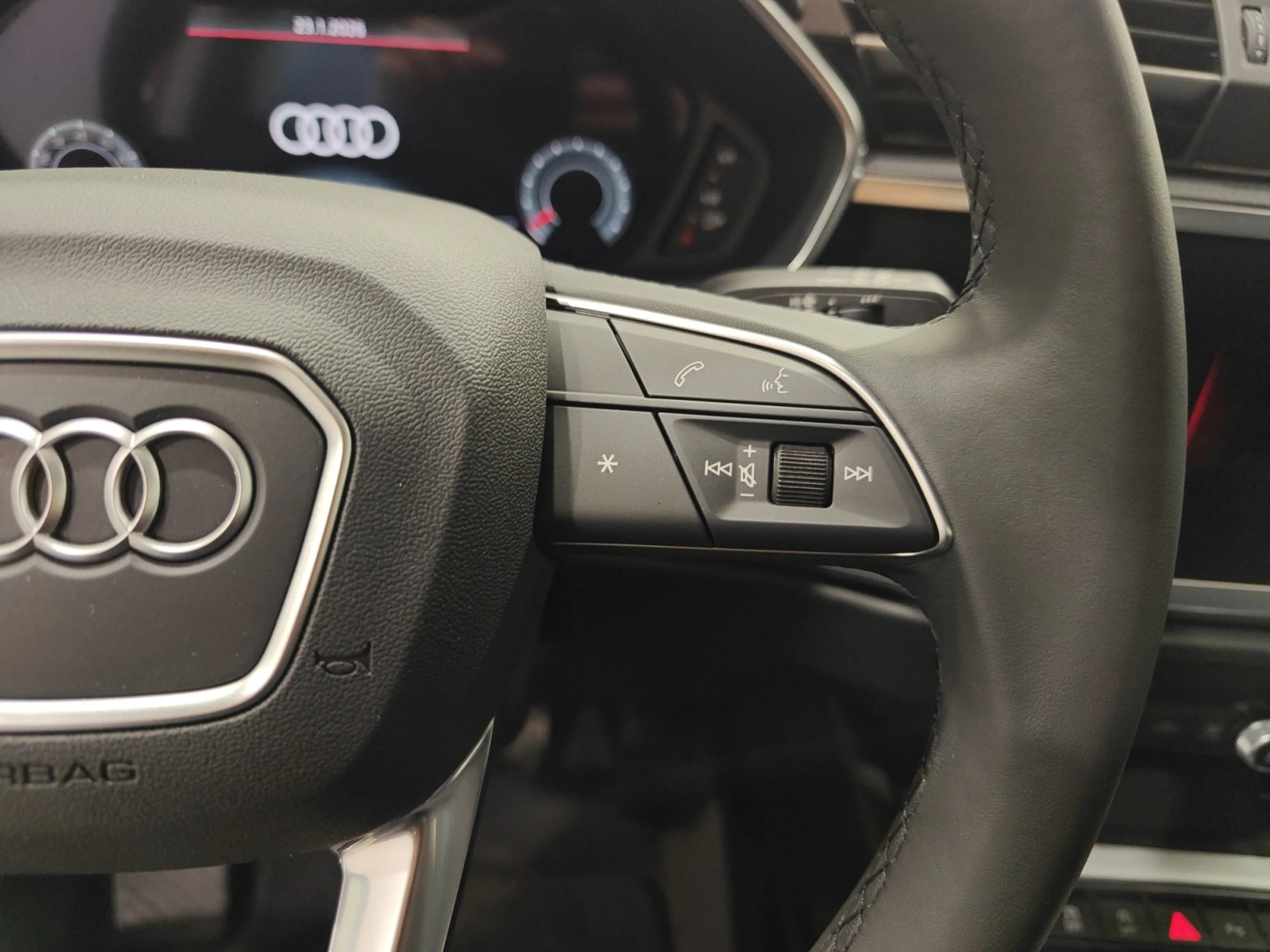 AUDI Q3 ADVANCED 35 TFSI 110KW (150CV) - Foto 10