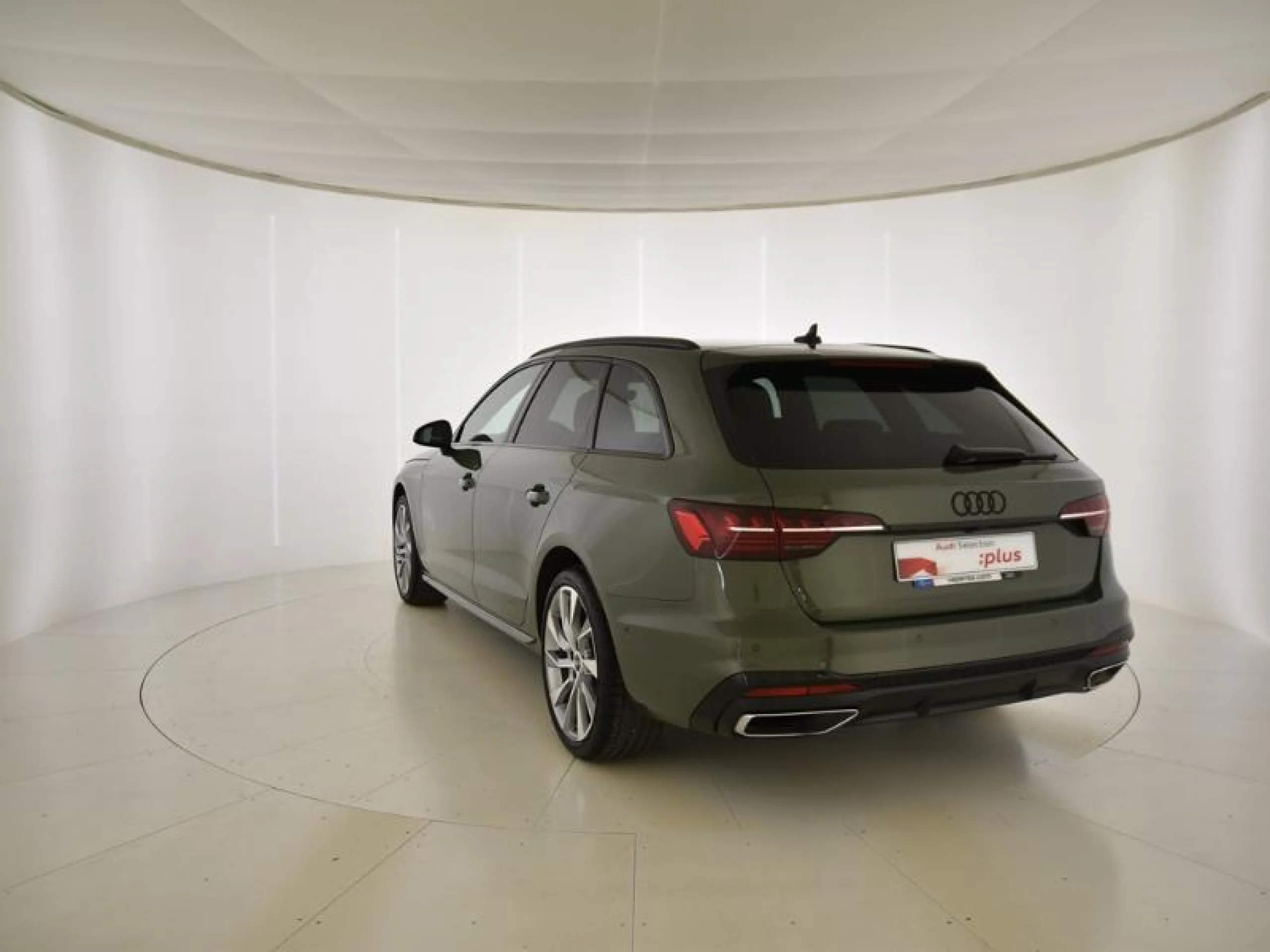 AUDI A4 AVANT BLACK LINE 35 TDI 120KW S TRONIC - Foto 2