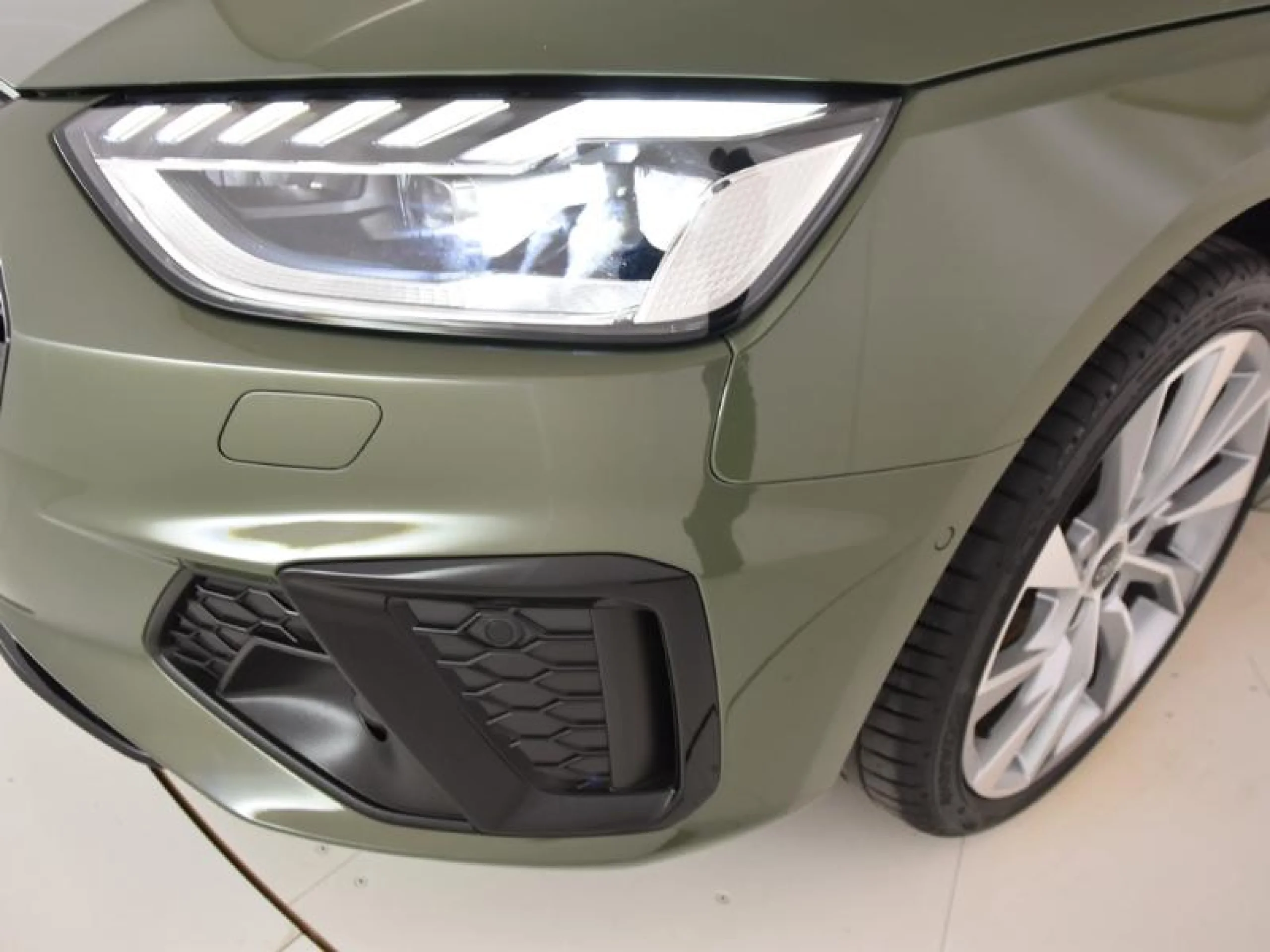 AUDI A4 AVANT BLACK LINE 35 TDI 120KW S TRONIC - Foto 19
