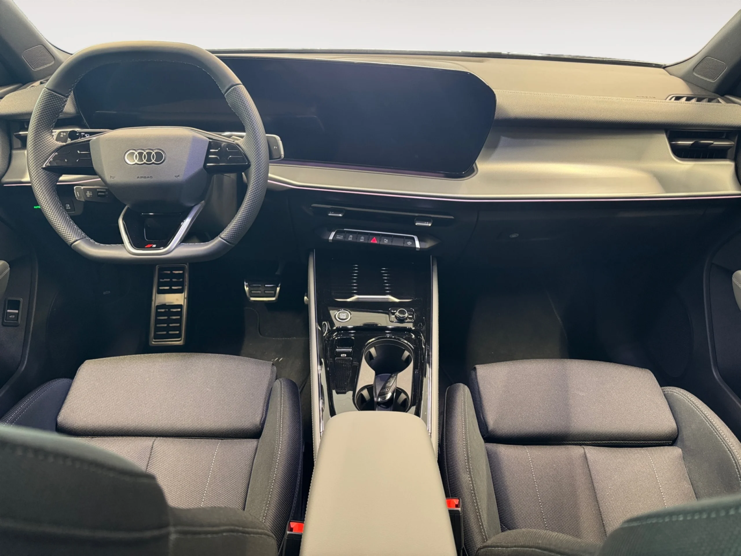 AUDI Q3 BLACK LINE 35 TFSI 110KW (150CV) S TRON - Foto 4