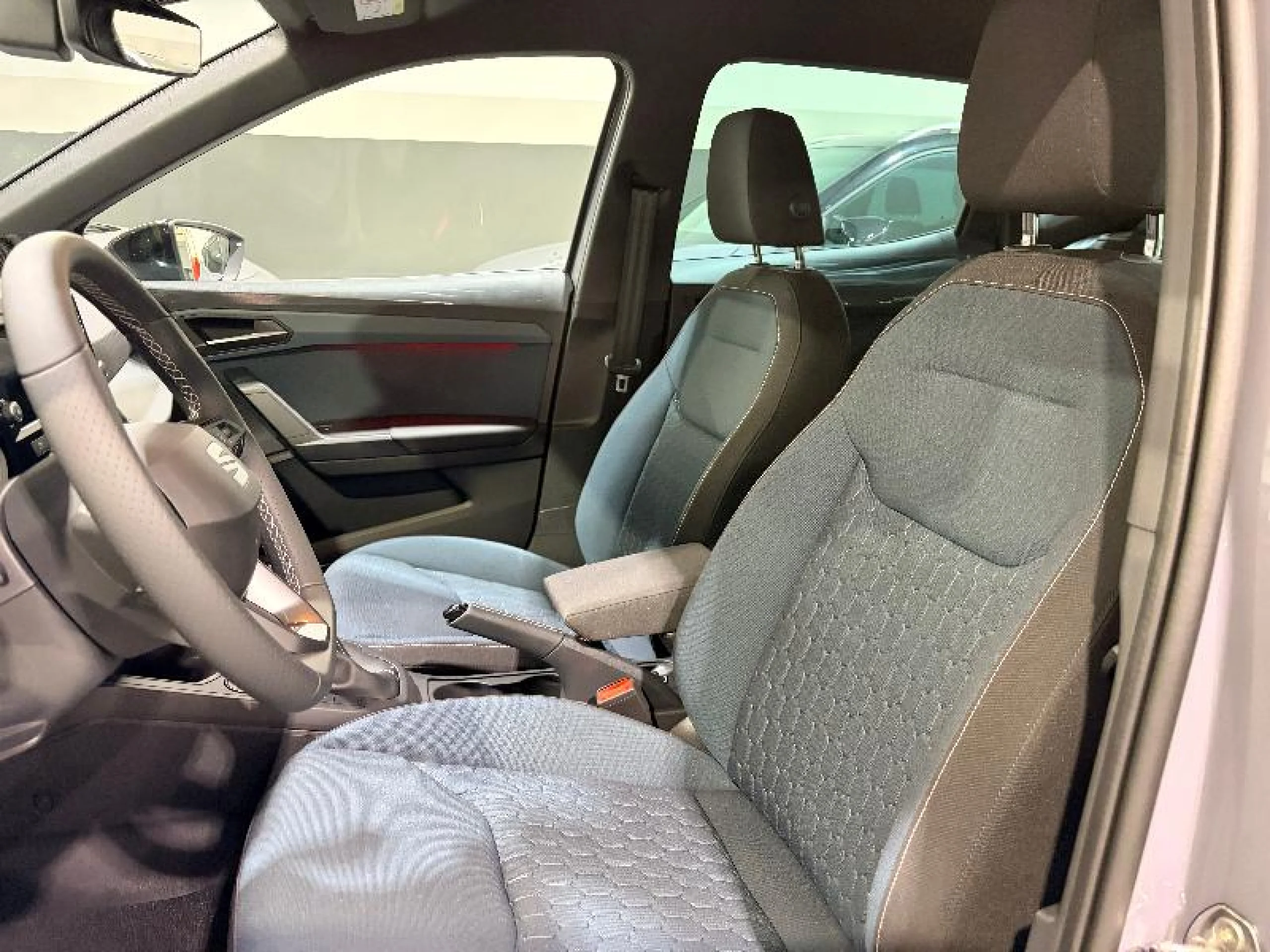 SEAT ARONA 1.0 TSI 85KW (115CV) START&STOP STYLE+ - Foto 5