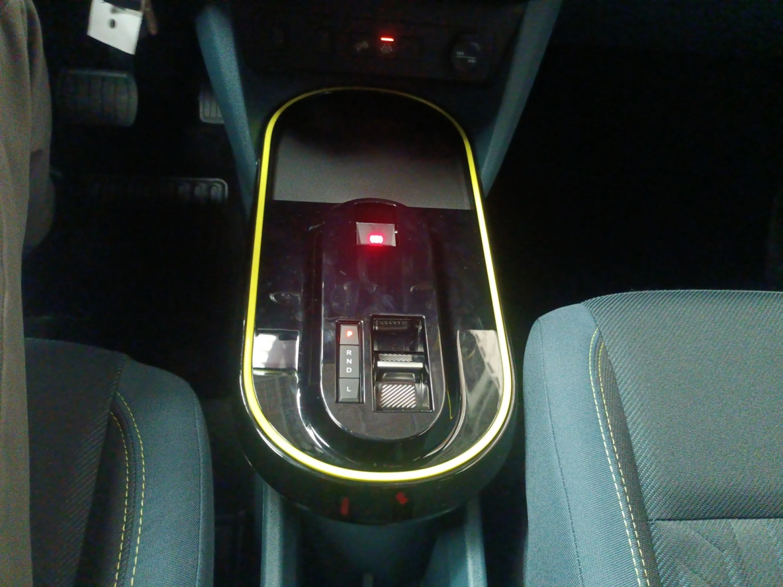 FIAT PANDA GRANDE PANDA HYBRID MY25 GRANDE PANDA MHEV ICON - Foto 10