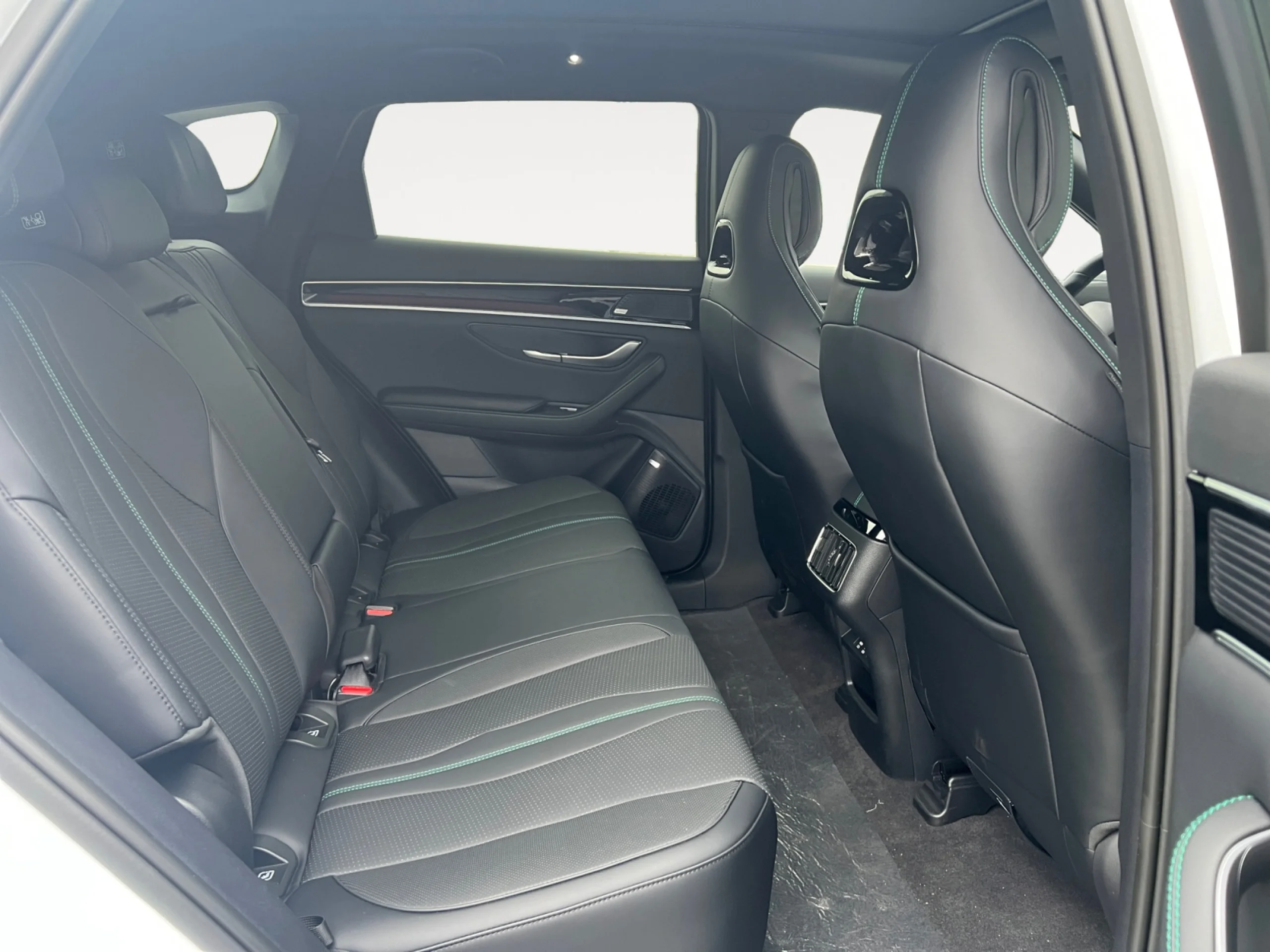 BYD SEAL U 1.5 DM I DESIGN - Foto 6