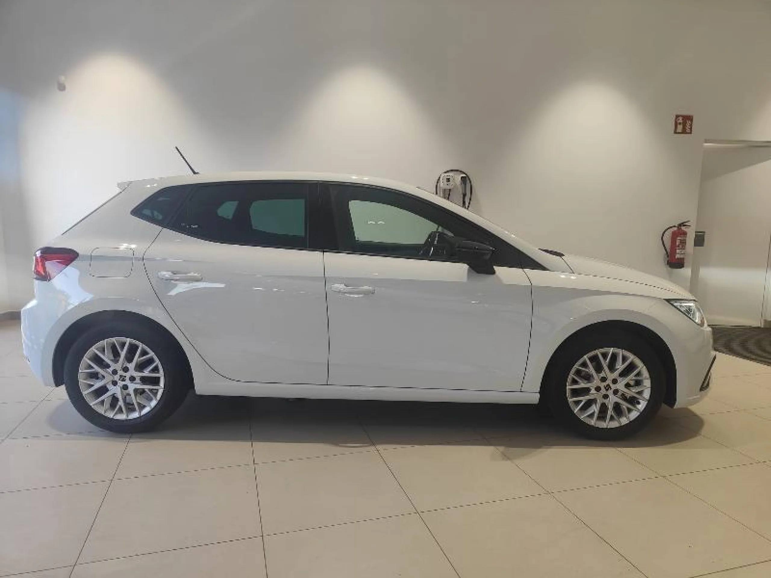 SEAT IBIZA 1.0 TSI 81KW (110CV) FR XL - Foto 2