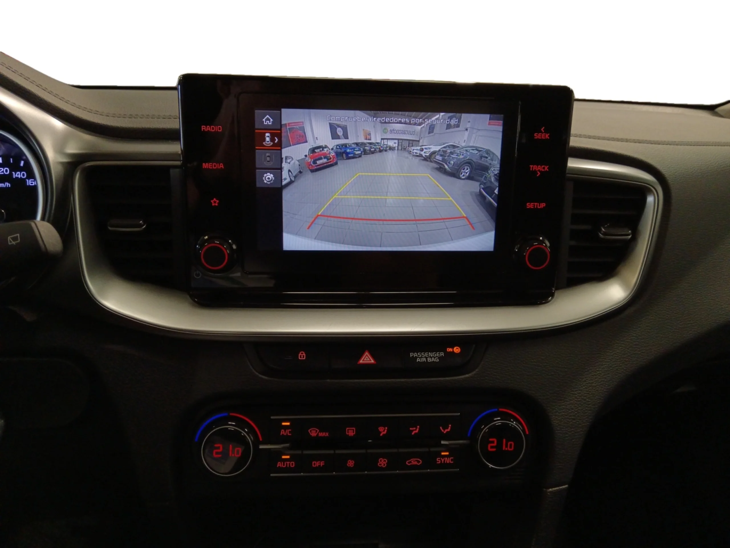 KIA CEED 1.0 T GDI 88KW (120CV) DRIVE - Foto 9