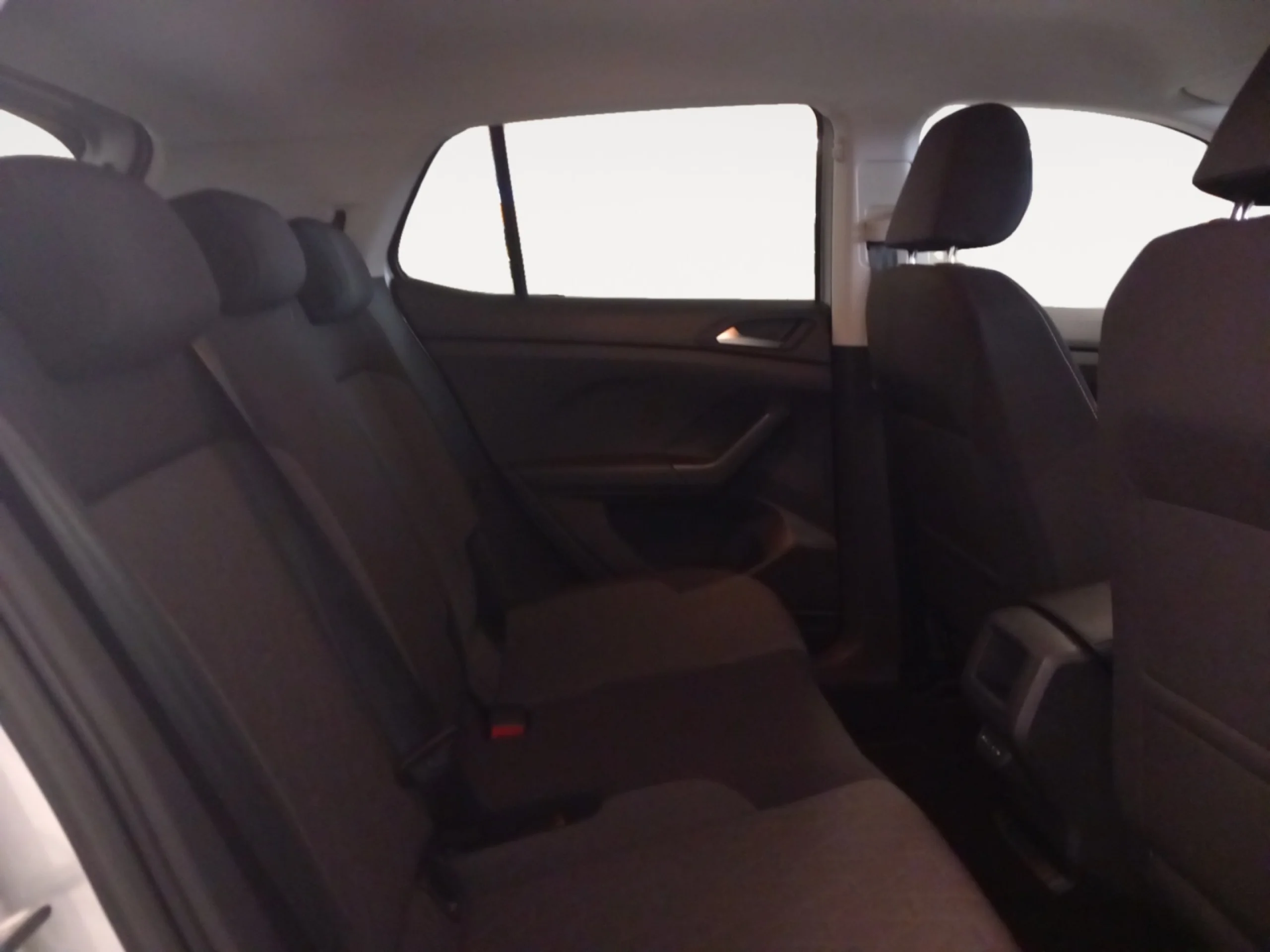 VOLKSWAGEN T CROSS R LINE 1.0 TSI 85KW (116CV) DSG - Foto 6