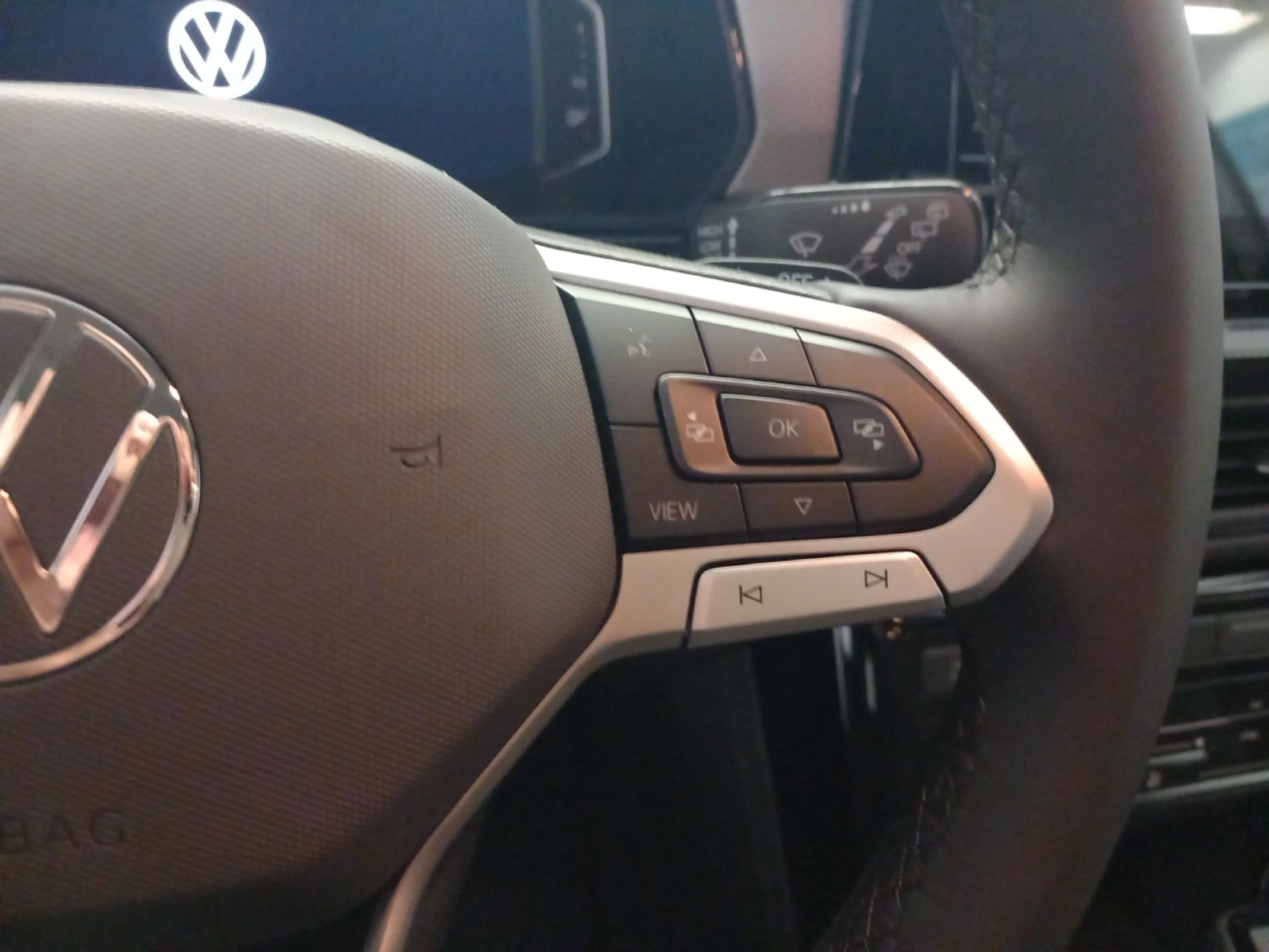 VOLKSWAGEN T CROSS R LINE 1.0 TSI 85KW (116CV) DSG - Foto 10