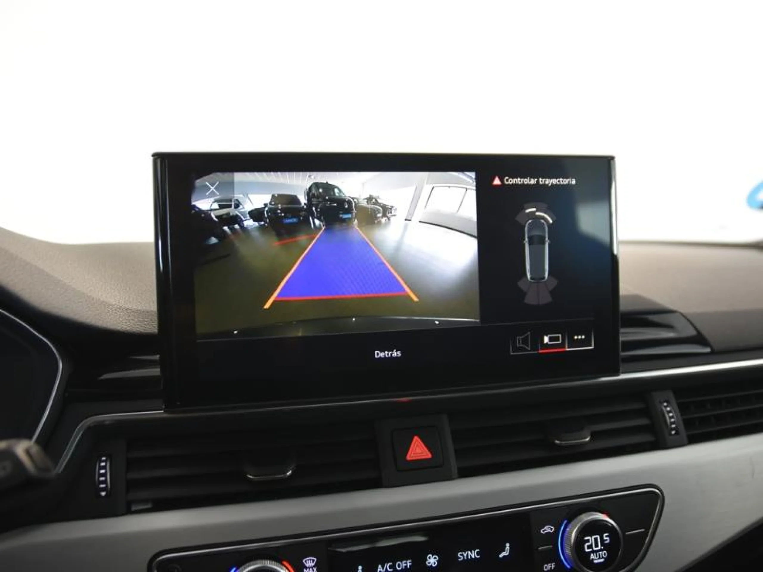 AUDI A4 AVANT BLACK LINE 35 TFSI 110KW S TRONIC - Foto 15