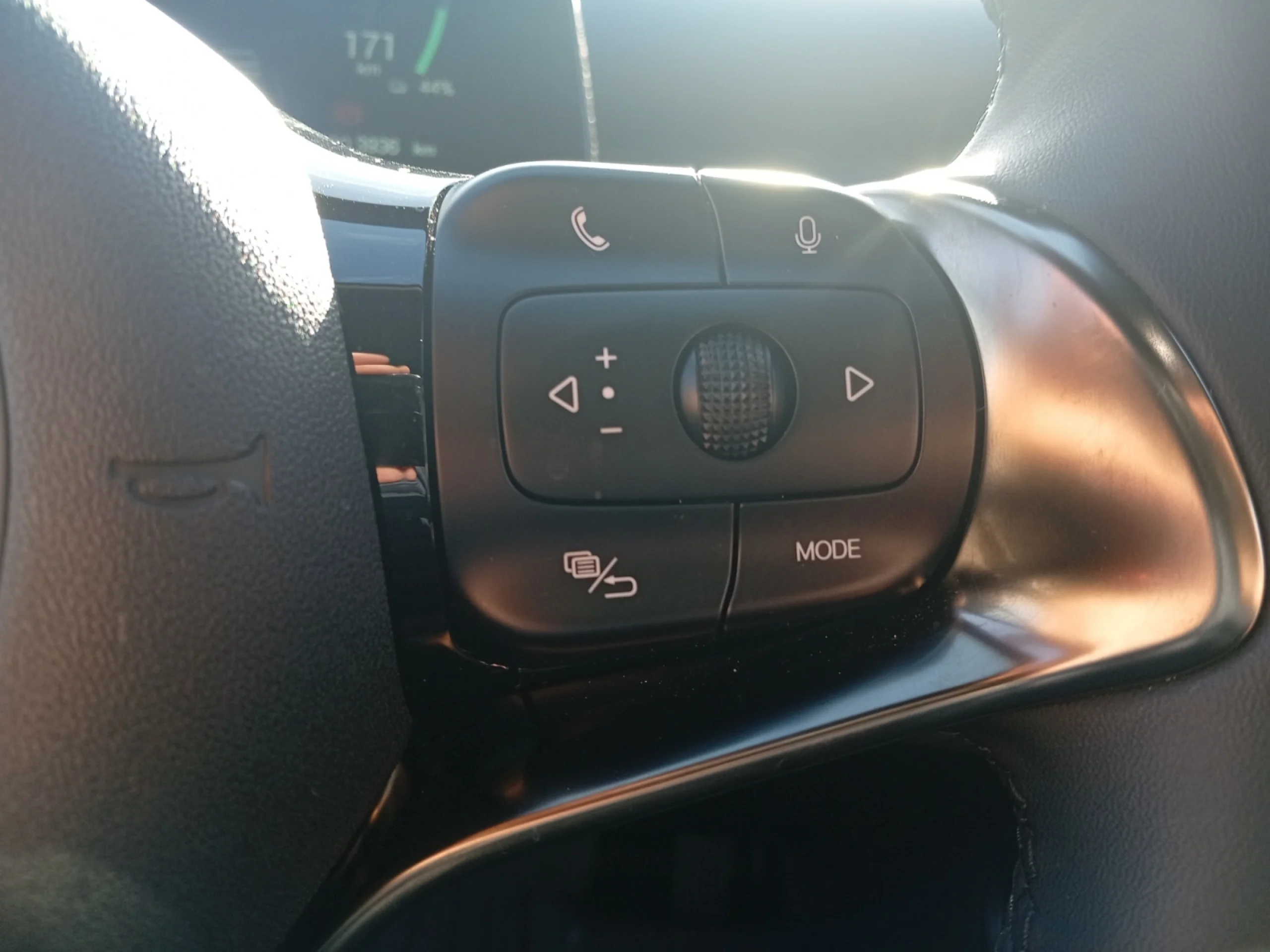 BYD ATTO 3 DESIGN - Foto 13