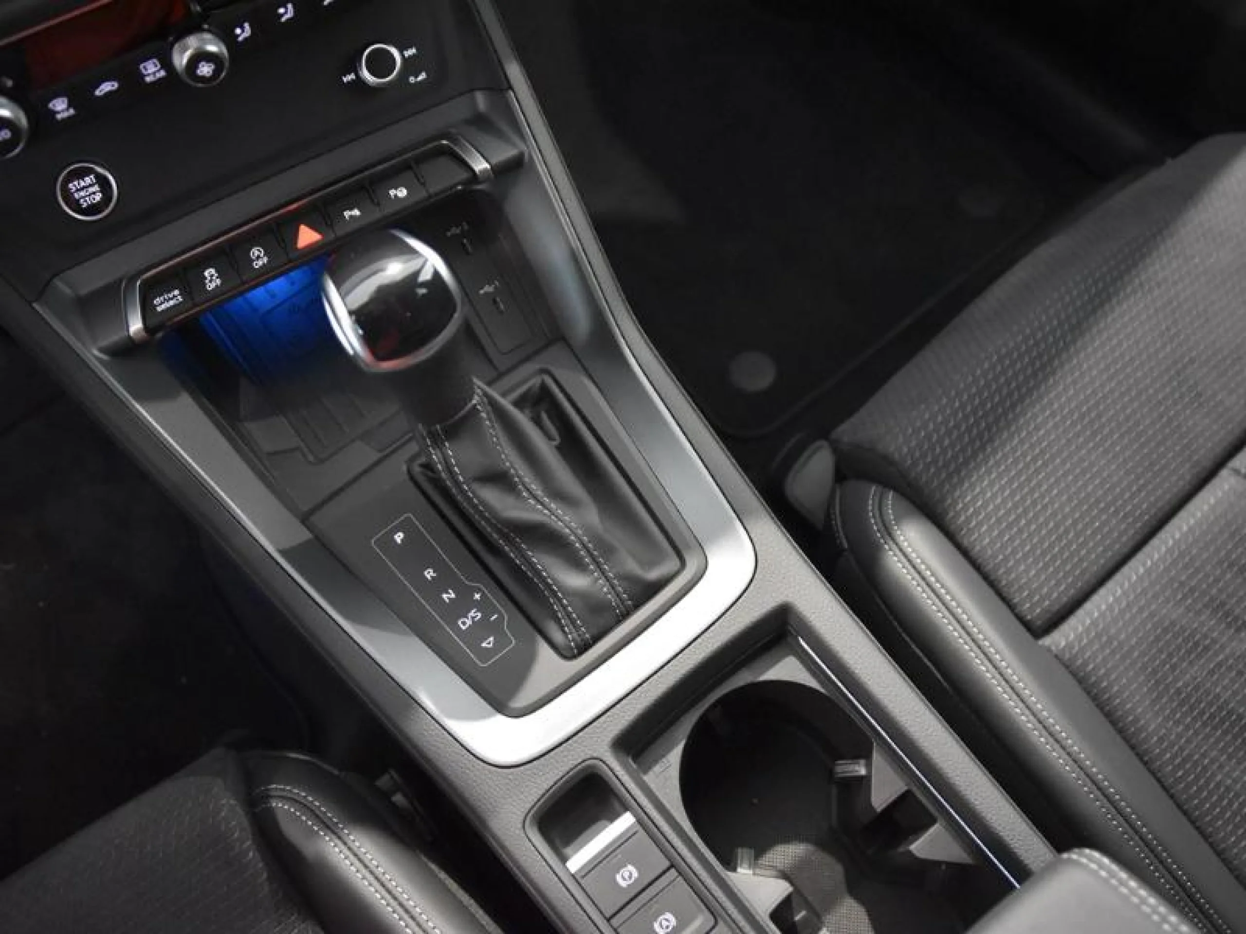 AUDI Q3 Q3 SPORTBACK BLACK LIMITED 35 TDI  110(150) KW(CV) S TRONIC - Foto 10