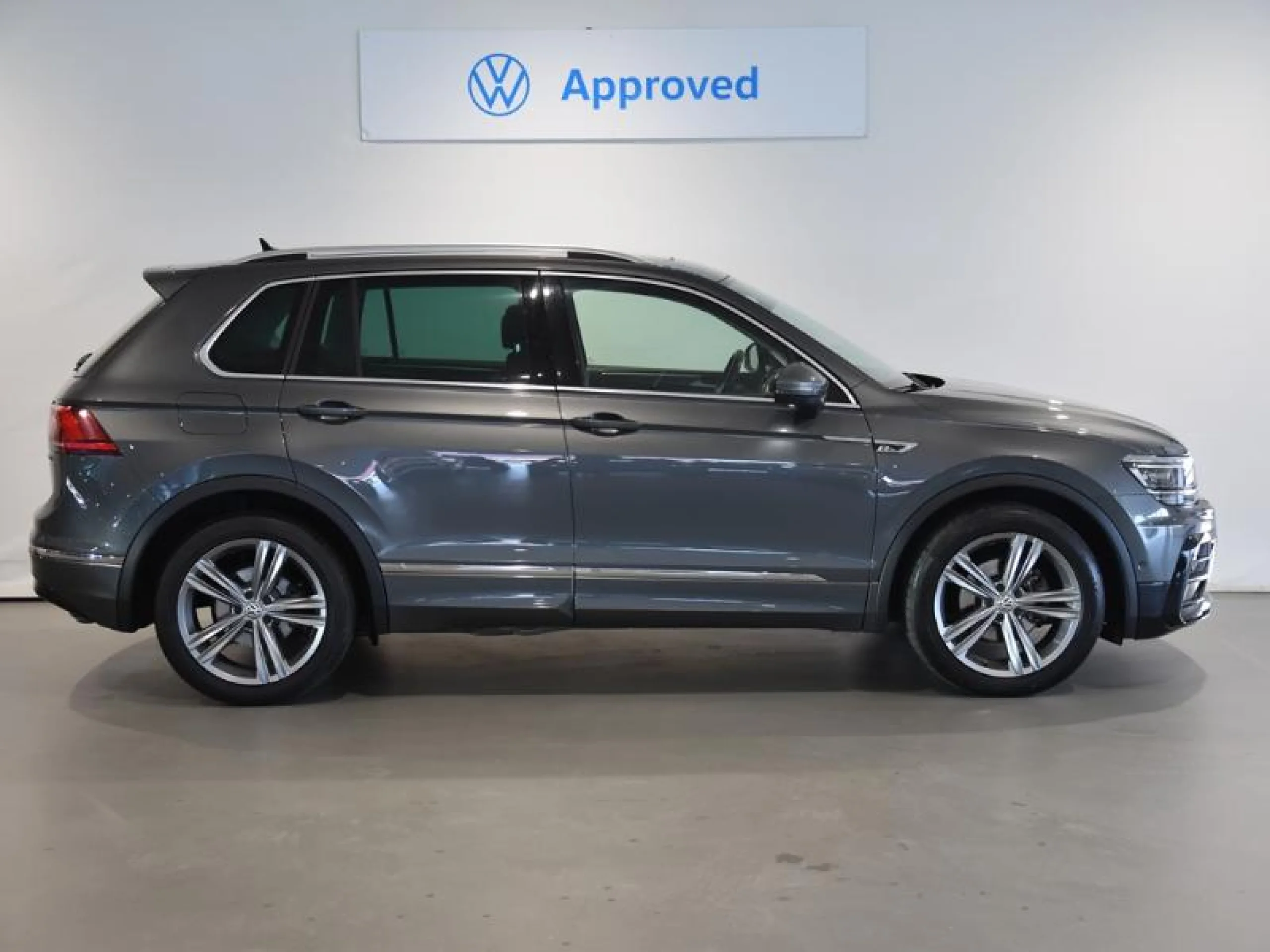 VOLKSWAGEN TIGUAN SPORT 2.0 TDI 110KW (150CV) 4MOTION - Foto 3