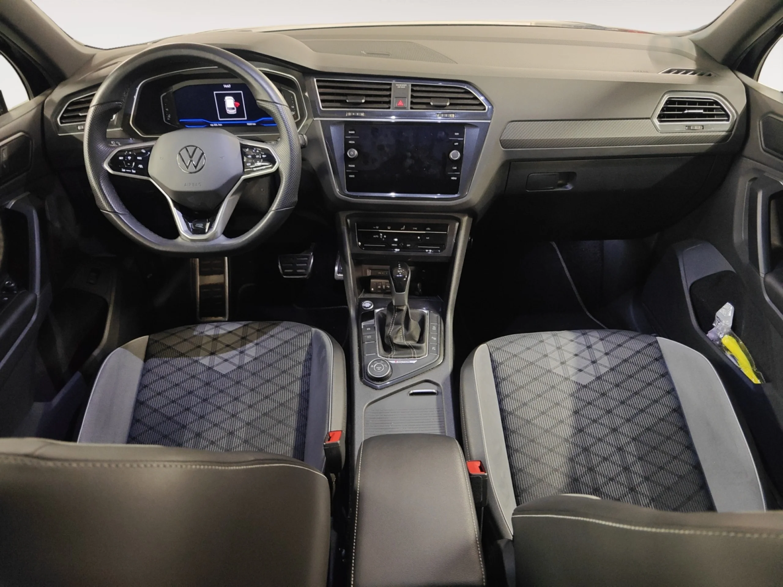 VOLKSWAGEN TIGUAN R LINE 2.0 TDI 110KW (150CV) DSG 4MOTION - Foto 4