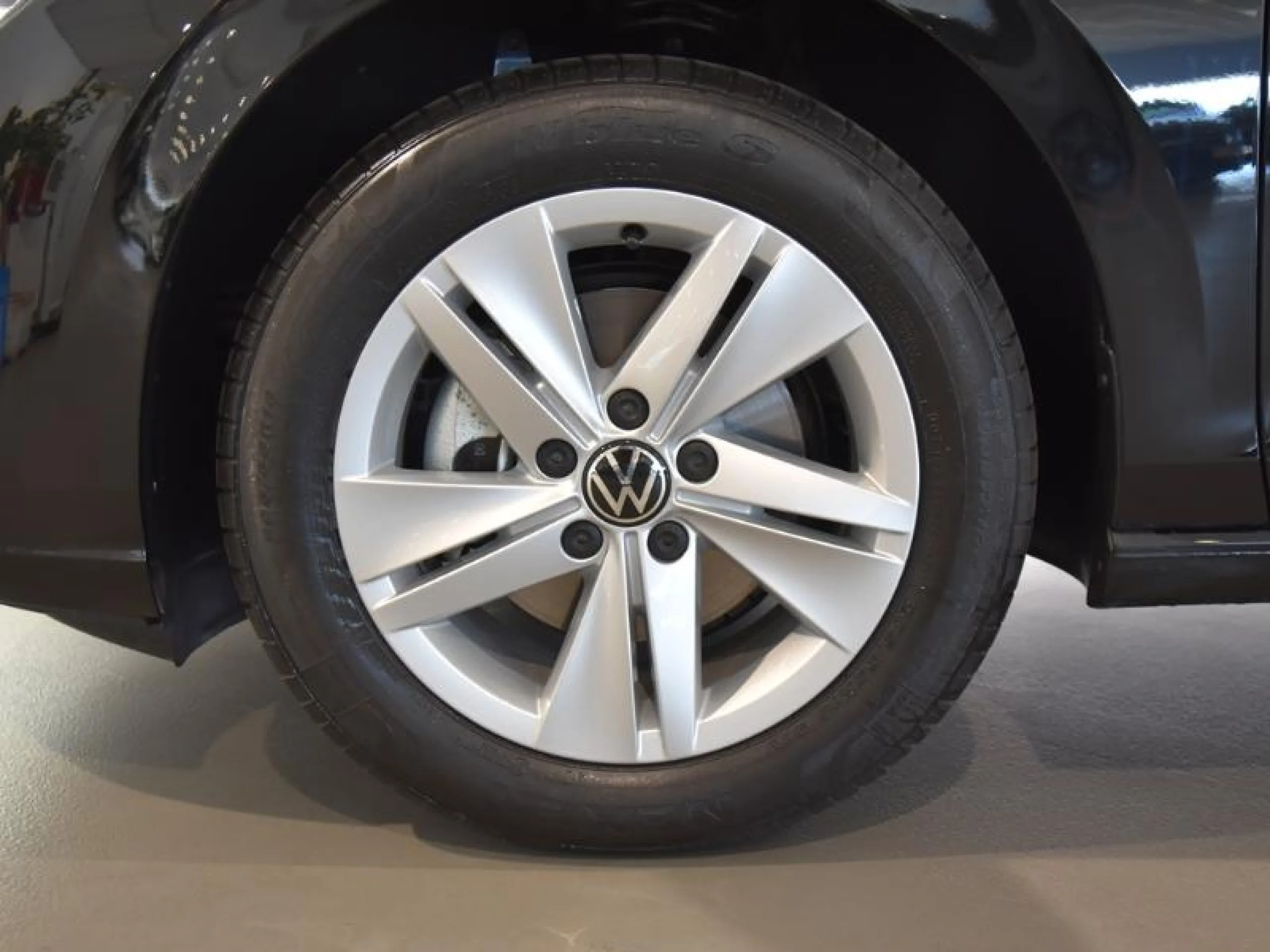 VOLKSWAGEN GOLF LIFE 2.0 TDI 85KW (115CV) - Foto 8