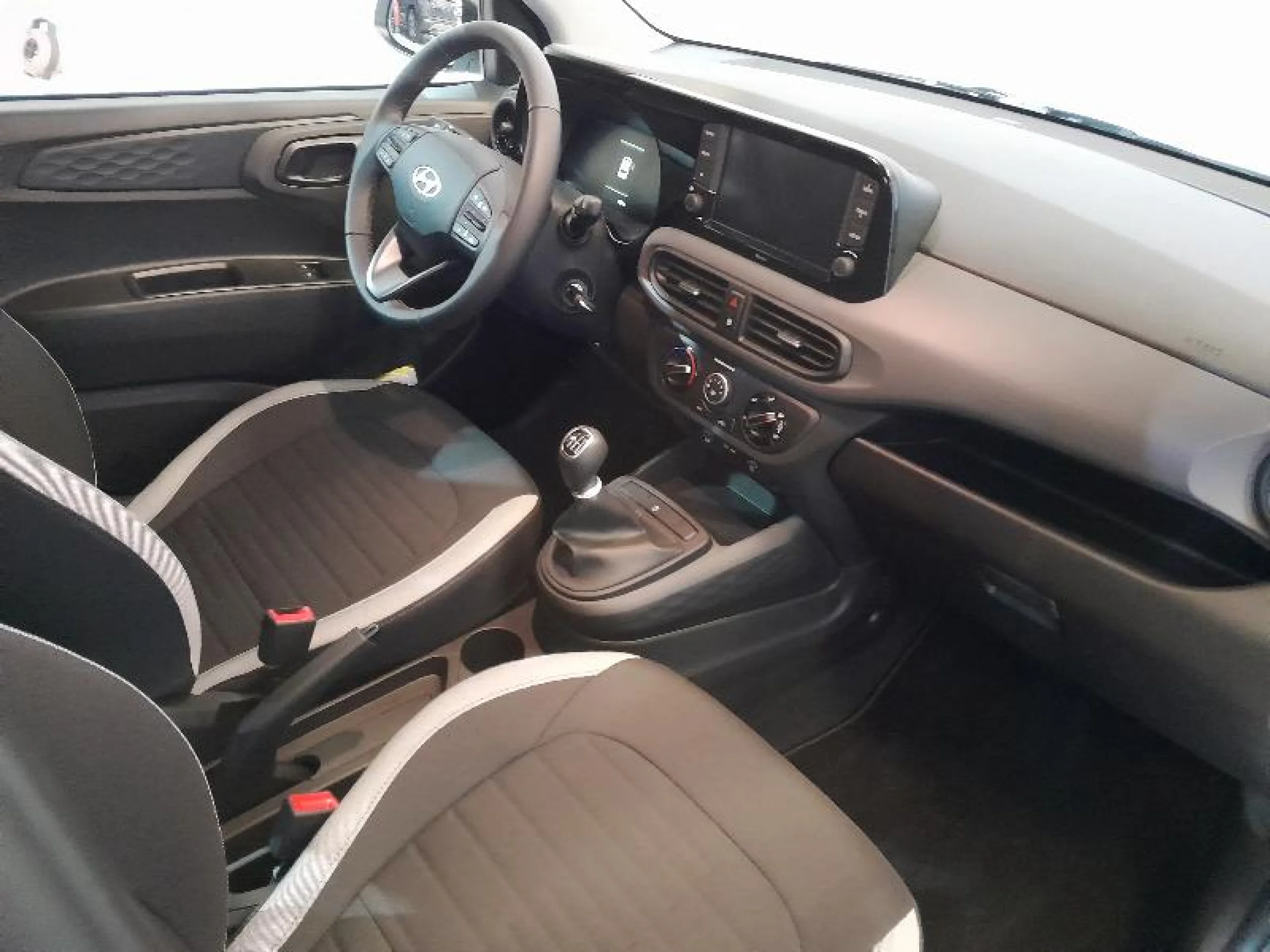 HYUNDAI I10 1.0 ESSENCE - Foto 3