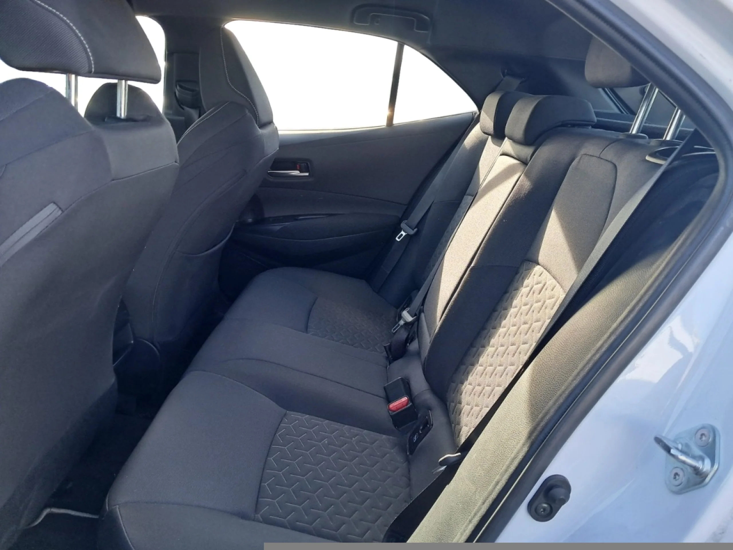 TOYOTA COROLLA 1.8 125H BUSINESS PLUS E CVT - Foto 10