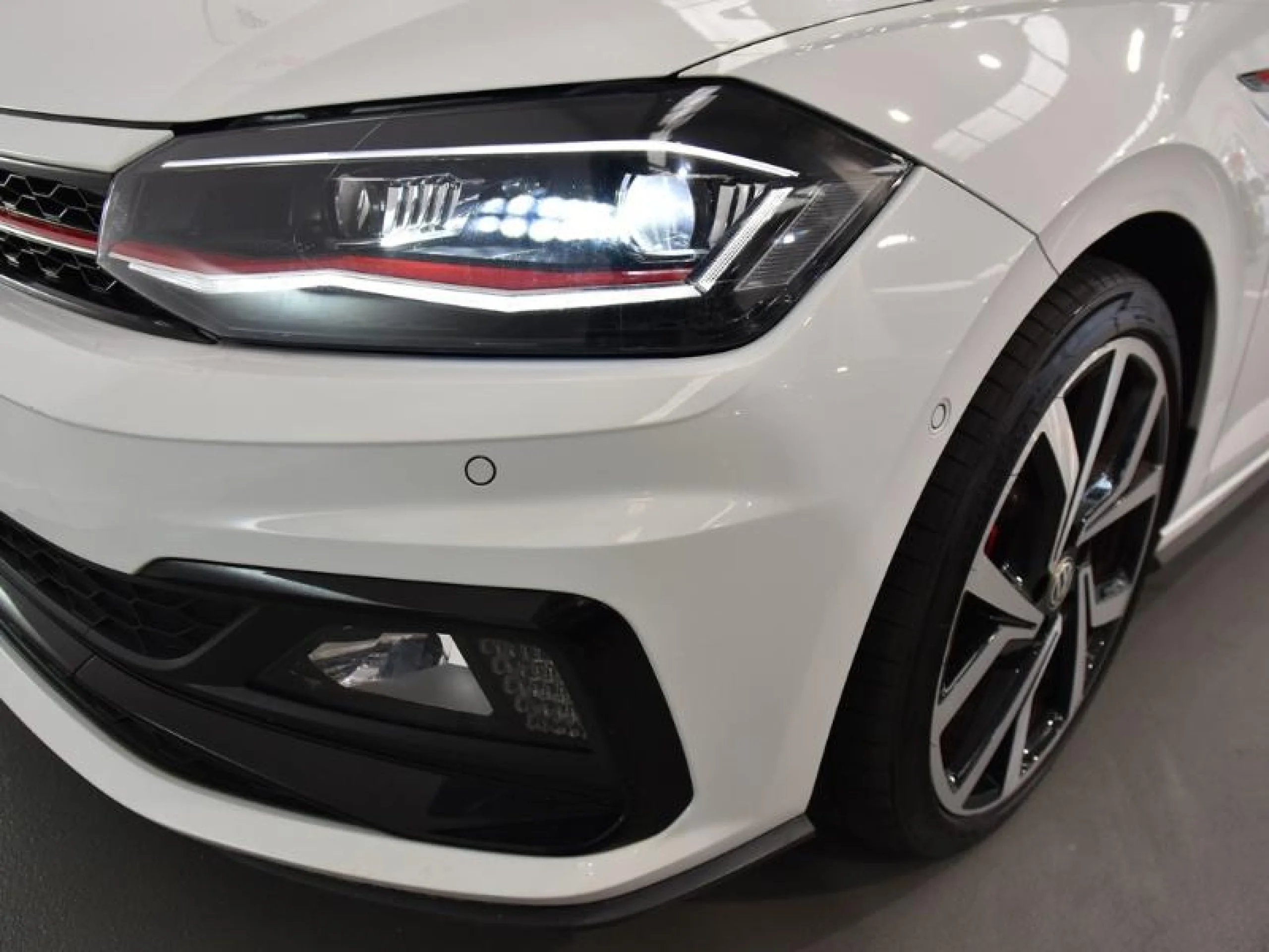 VOLKSWAGEN POLO GTI 2.0 TSI 147KW (200CV) DSG - Foto 21