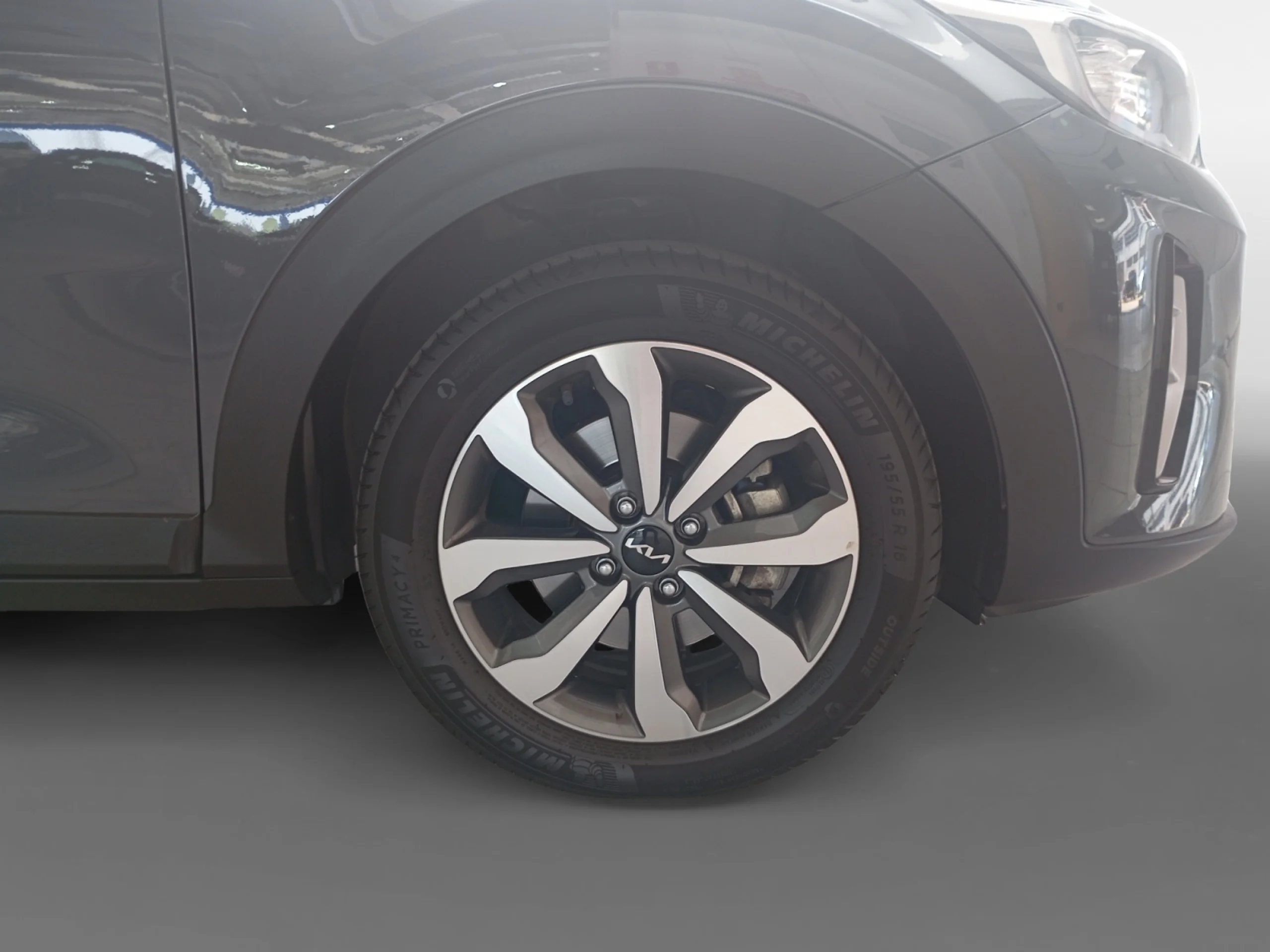 KIA STONIC 1.0 T GDI 88KW (120CV) MHEV IMT DRIVE - Foto 8