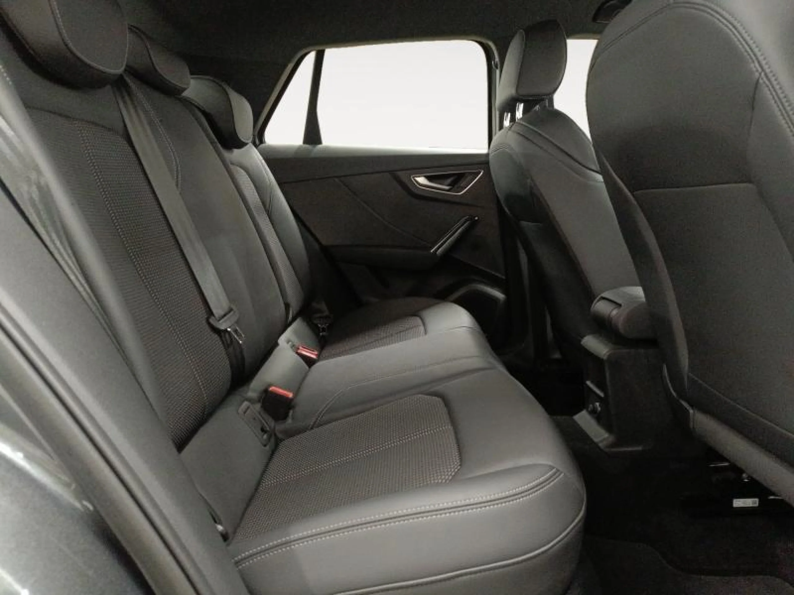 AUDI Q2 ADRENALIN EDITION 35 TDI 110KW S TRONIC - Foto 7