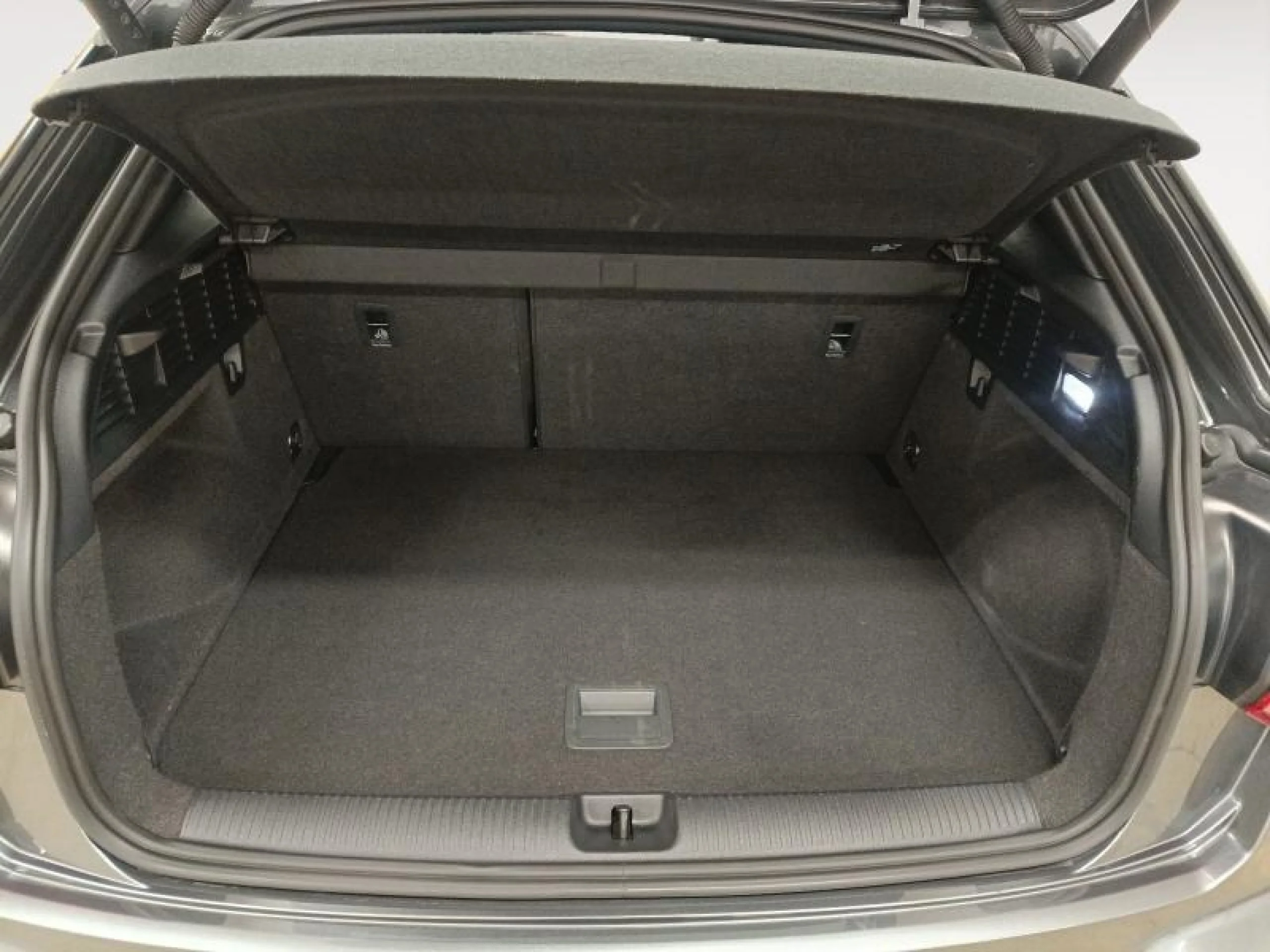 AUDI Q2 ADRENALIN EDITION 35 TDI 110KW S TRONIC - Foto 9