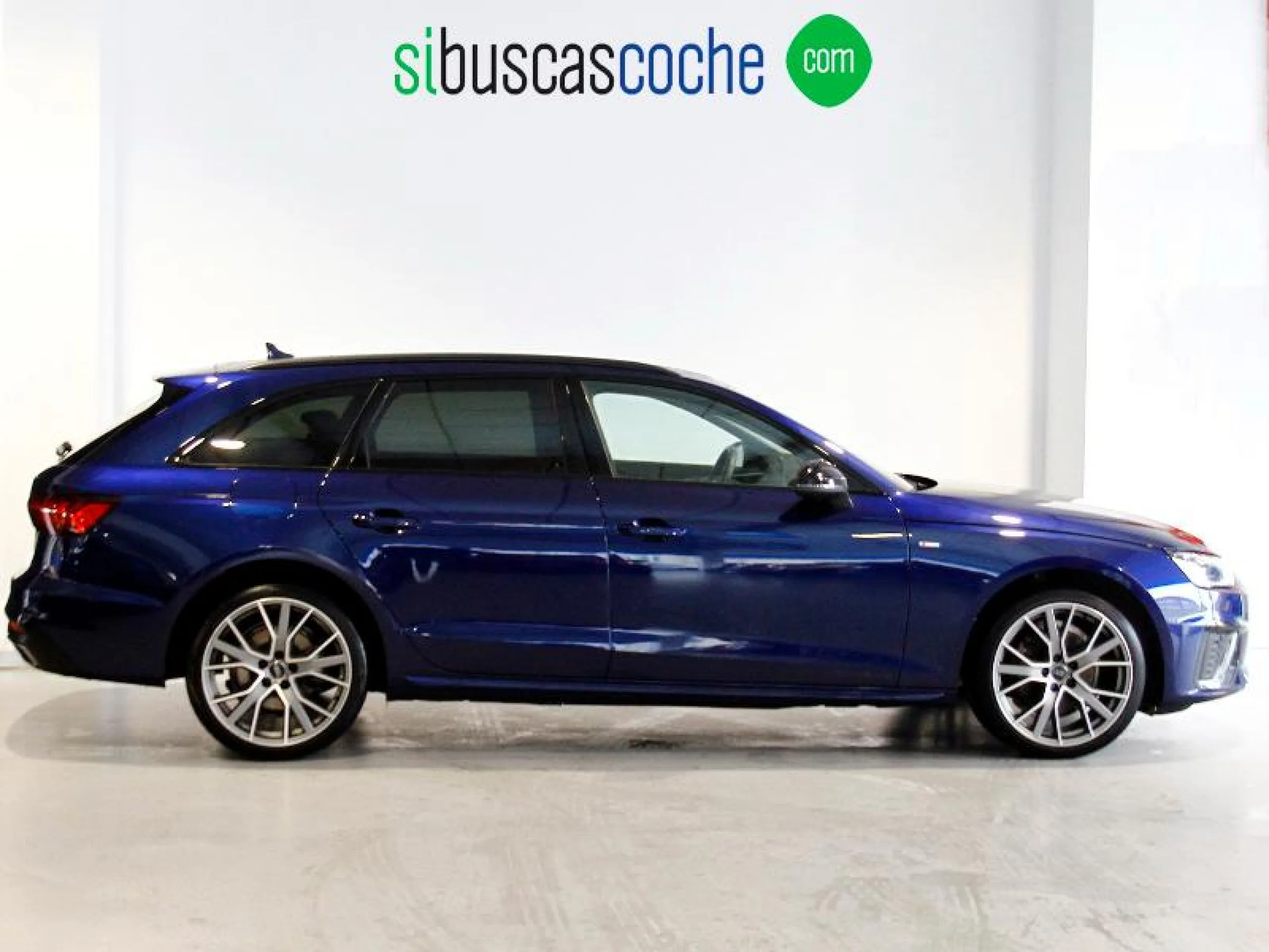 AUDI A4 AVANT BLACK LINE 35 TDI 120KW S TRONIC - Foto 3