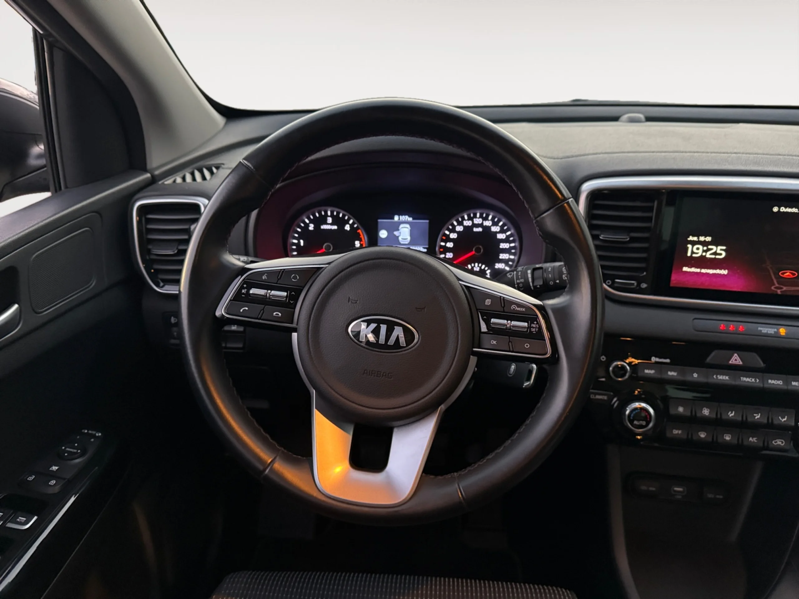 KIA SPORTAGE 1.6 MHEV DRIVE PLUS 100KW (136CV) 4X2 - Foto 11