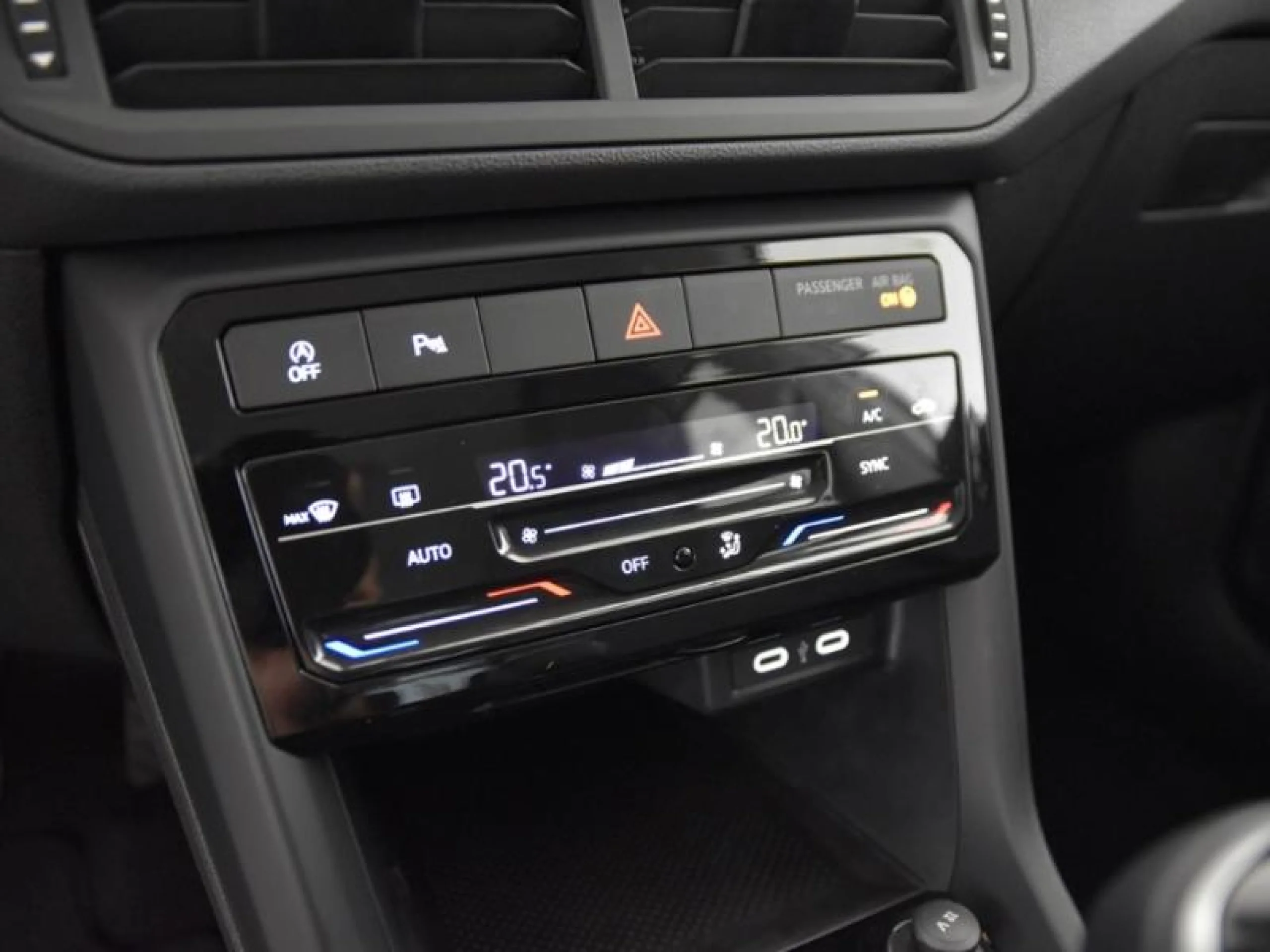 VOLKSWAGEN T CROSS ADVANCE 1.0 TSI 70KW (95CV) - Foto 11